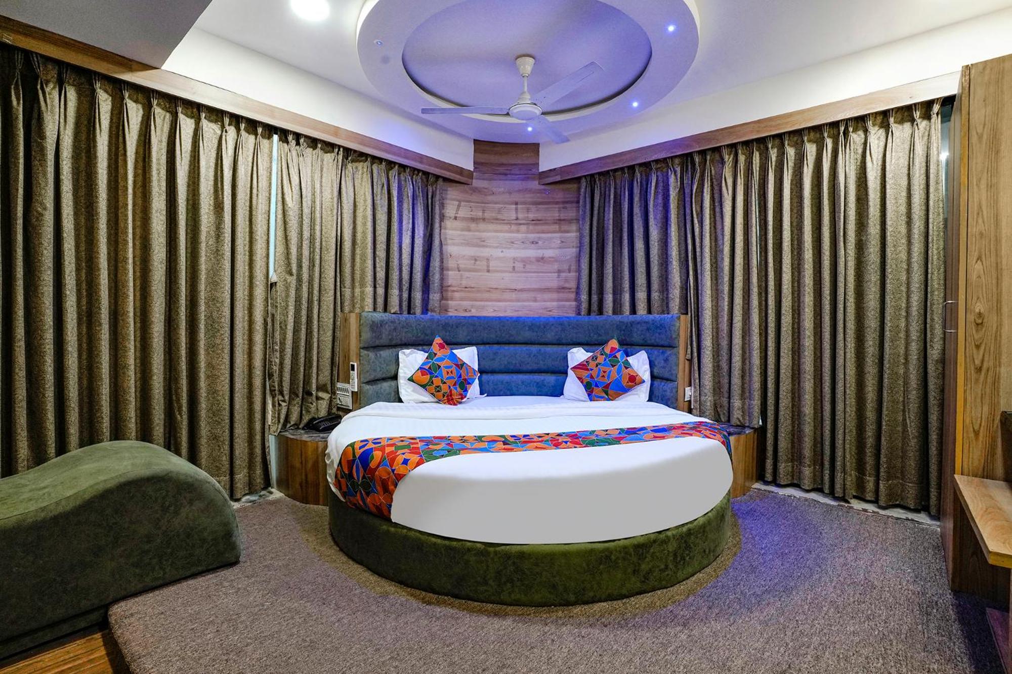 Hotel Fabhotel Asiana