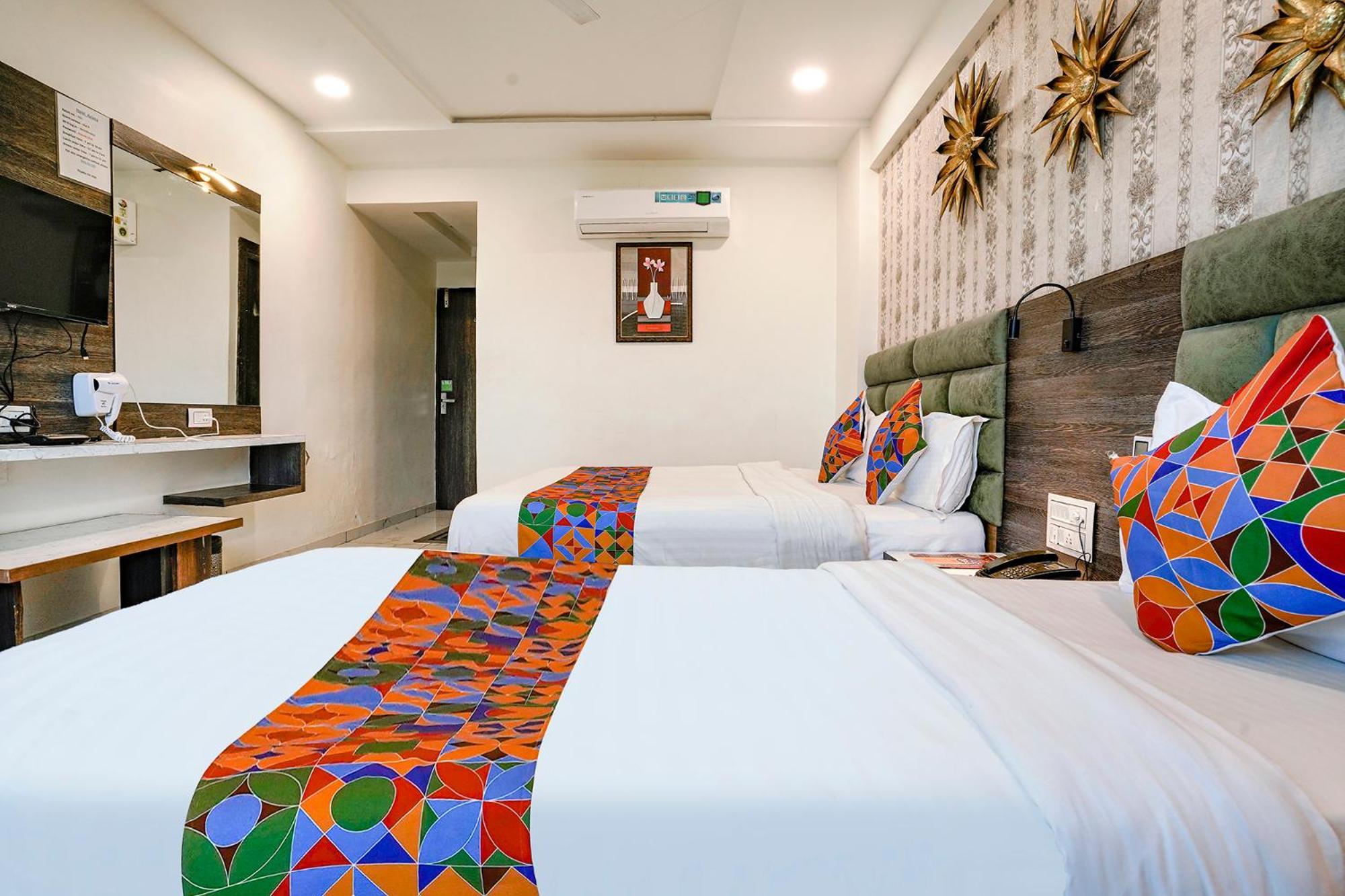 Fabhotel Asiana 3*
