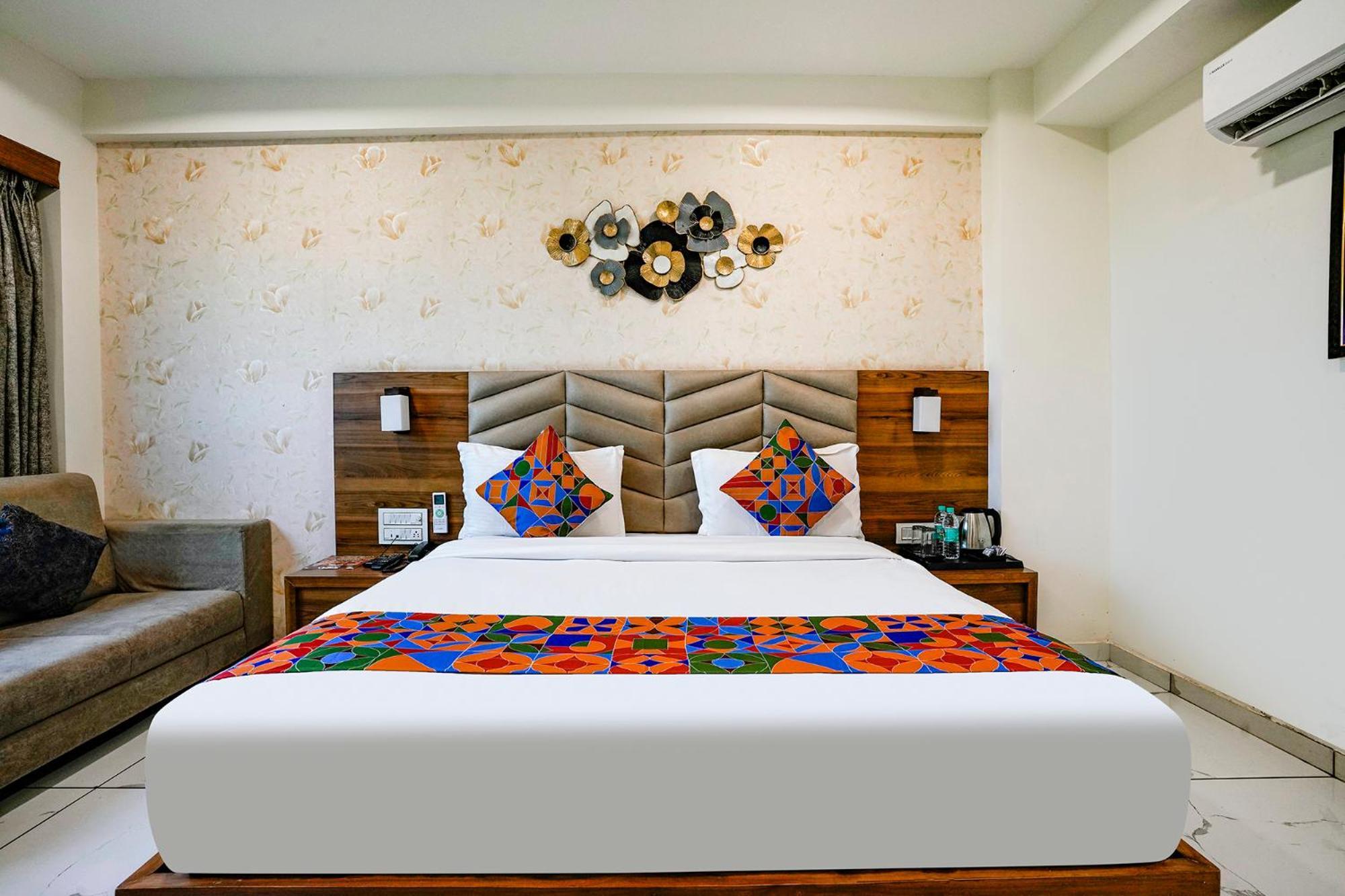 Hotel Fabhotel Asiana 3*