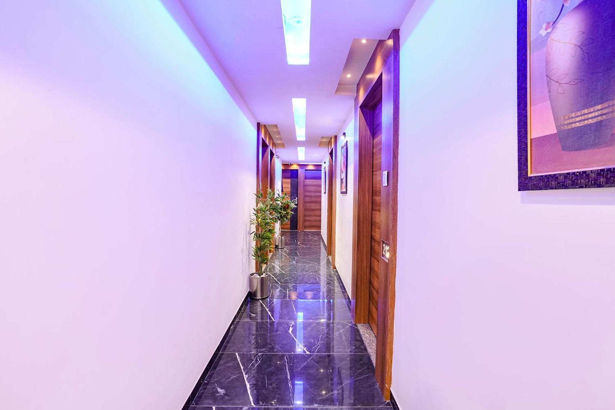 Hotel Fabhotel Asiana 3*