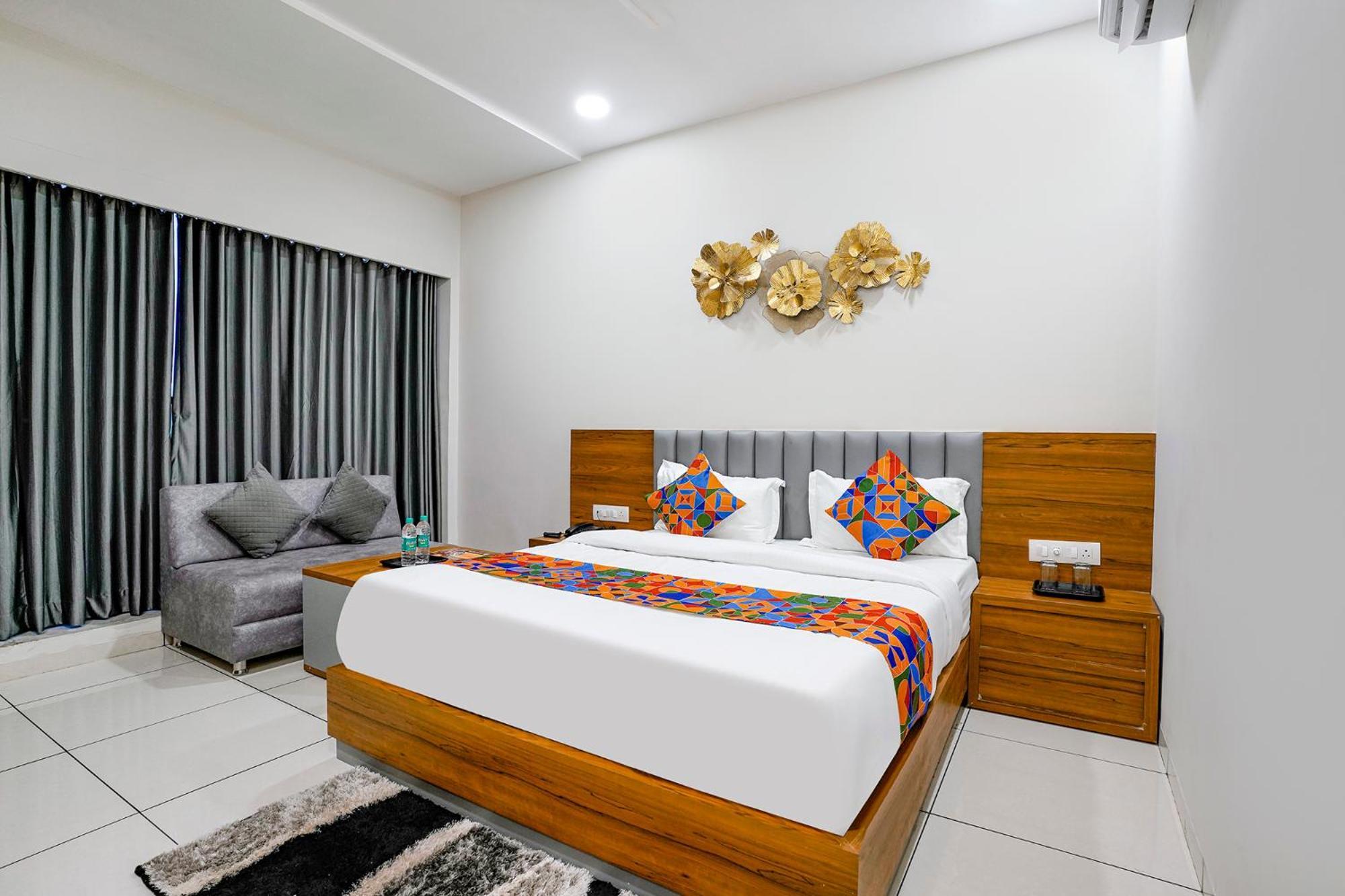 Hotel Fabhotel Asiana Ahmedabad