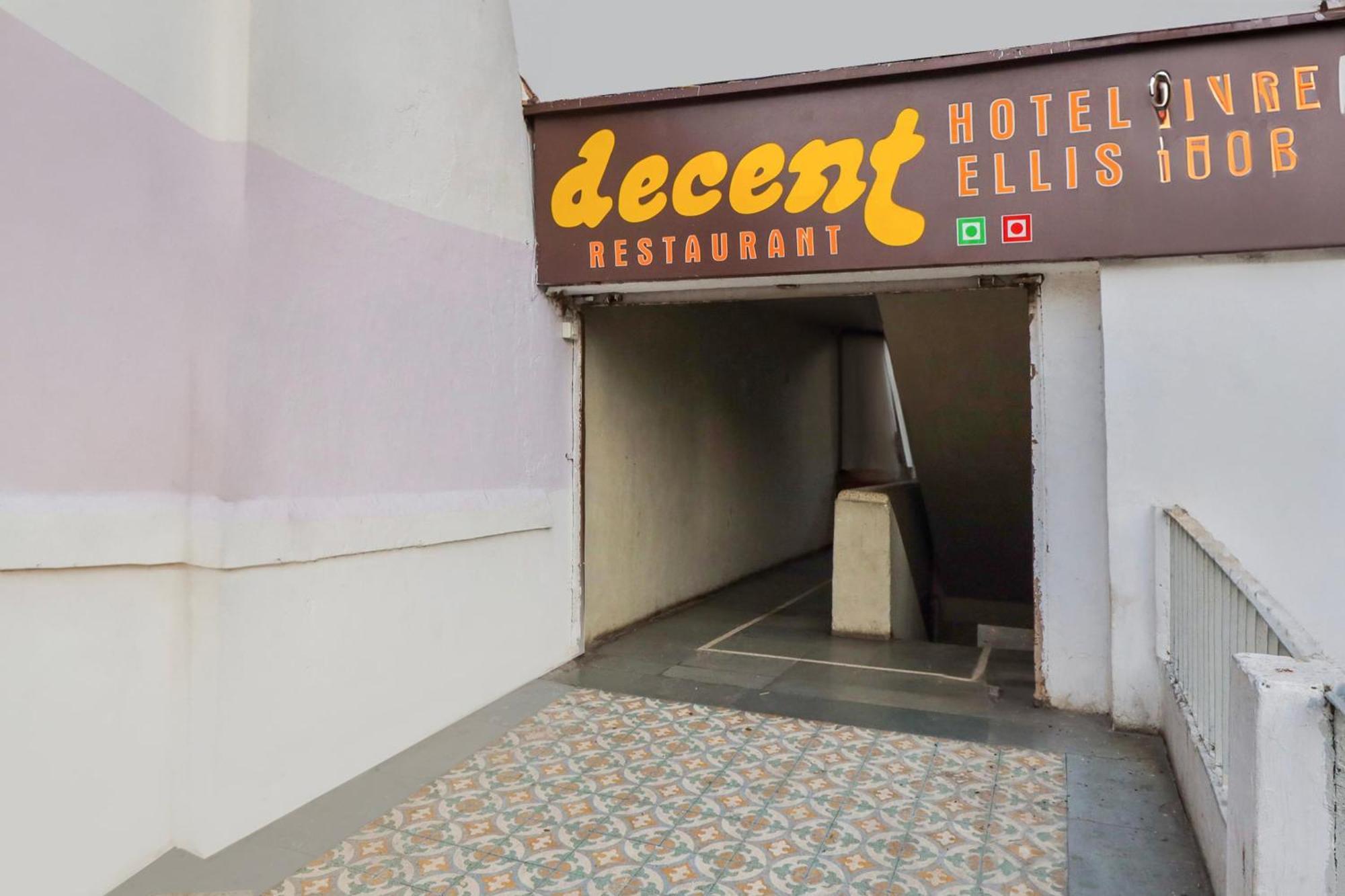 Hotel O Ellis Ahmedabad