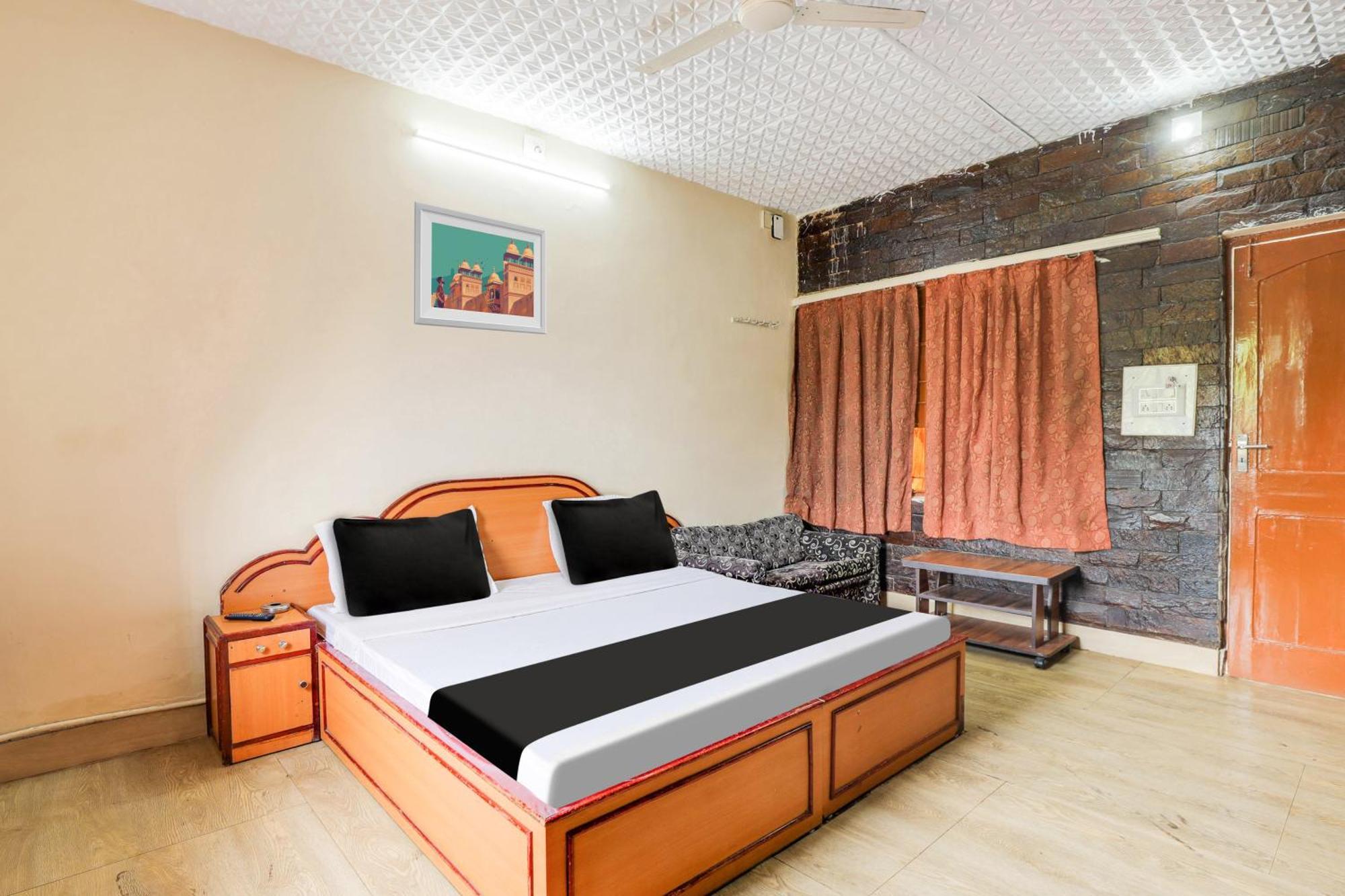 Hotel O Ellis 3*