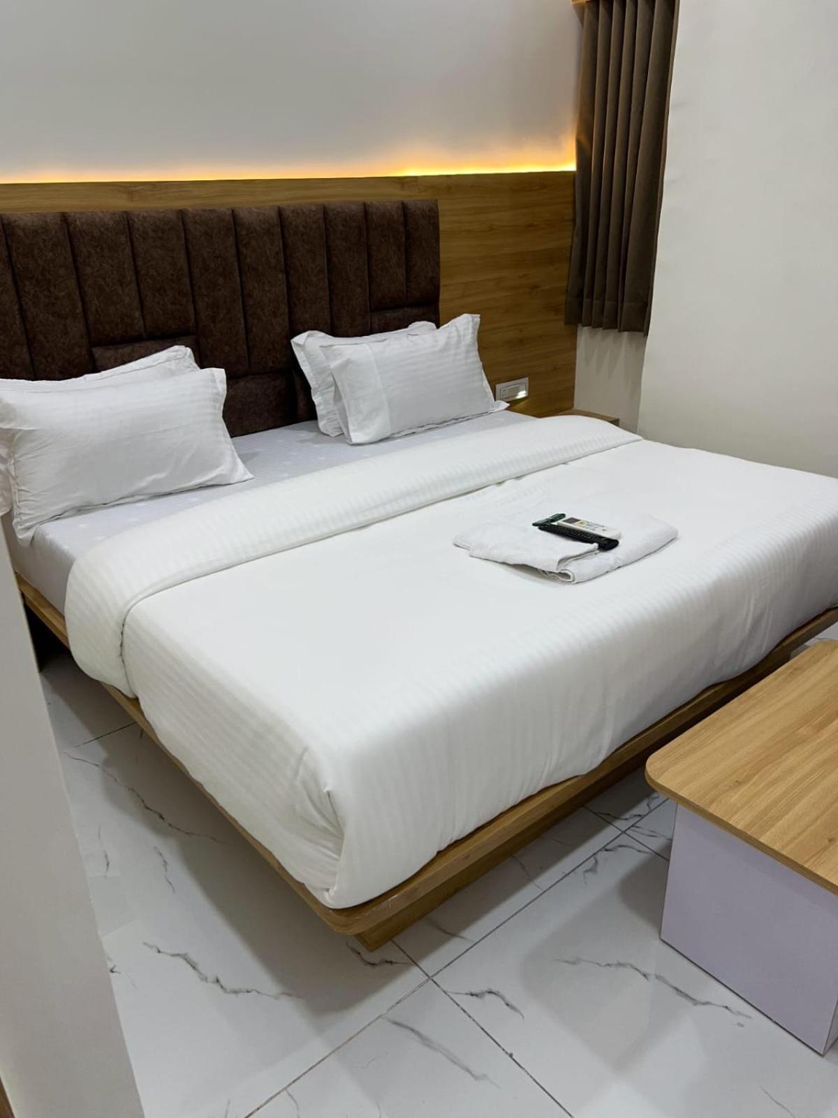 Apple View,ahmedabad Hotel