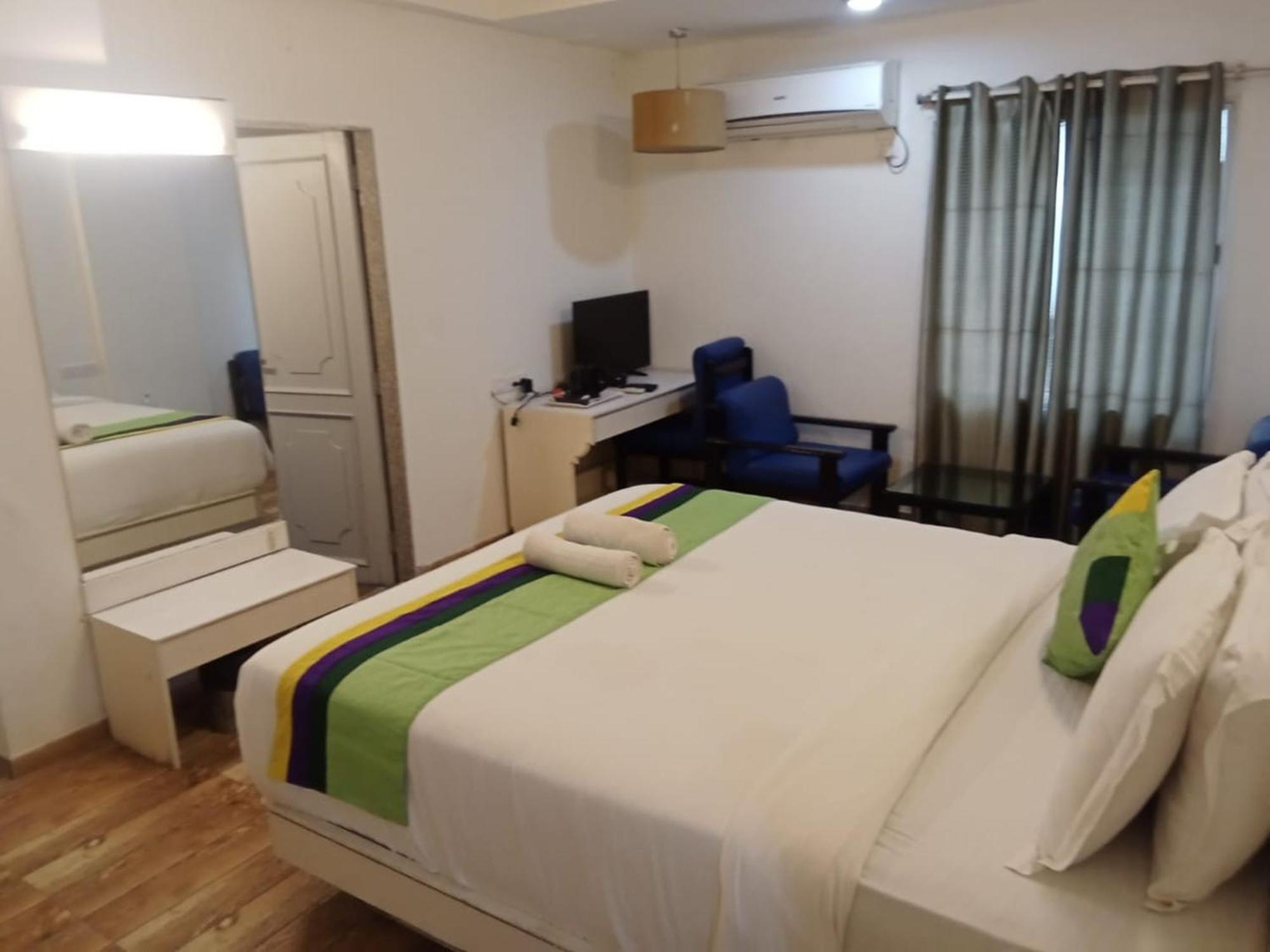Crown Hotel