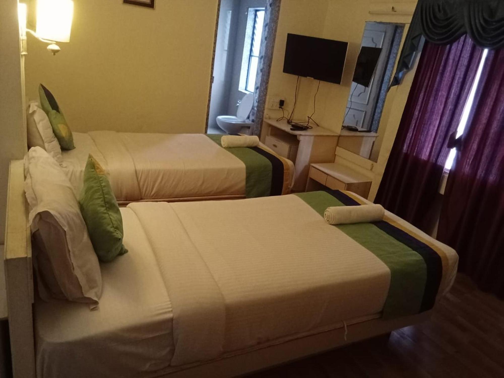 Hotel Crown Ahmedabad