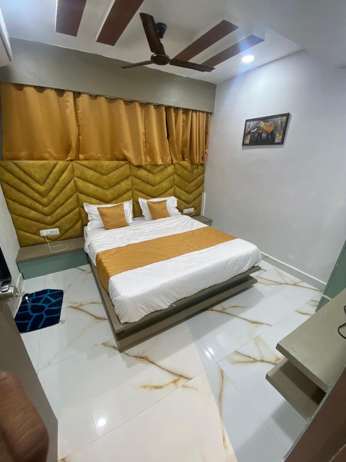 Hira Palace Hotel 3*