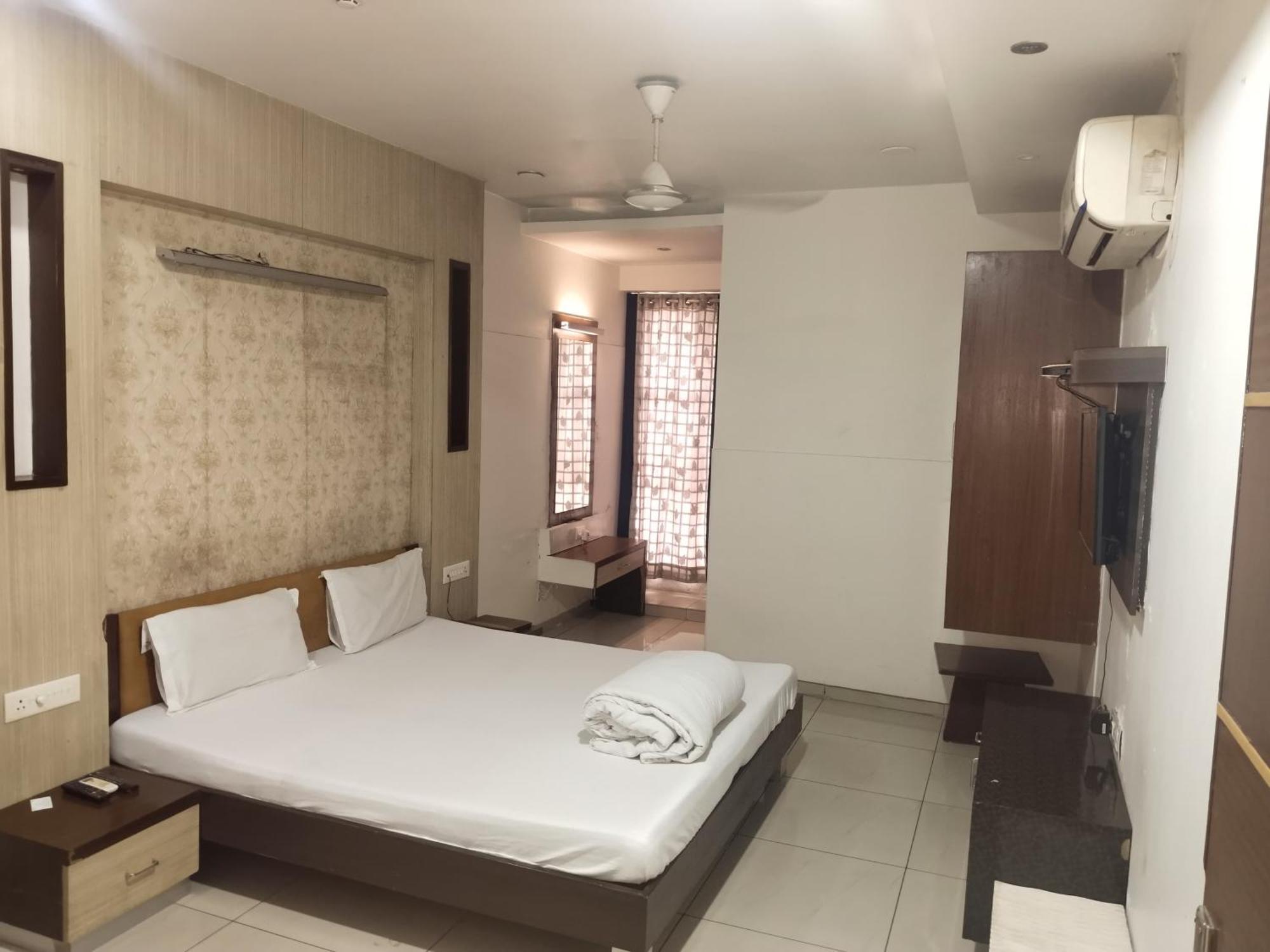 Kalinga View 3* Ahmedabad