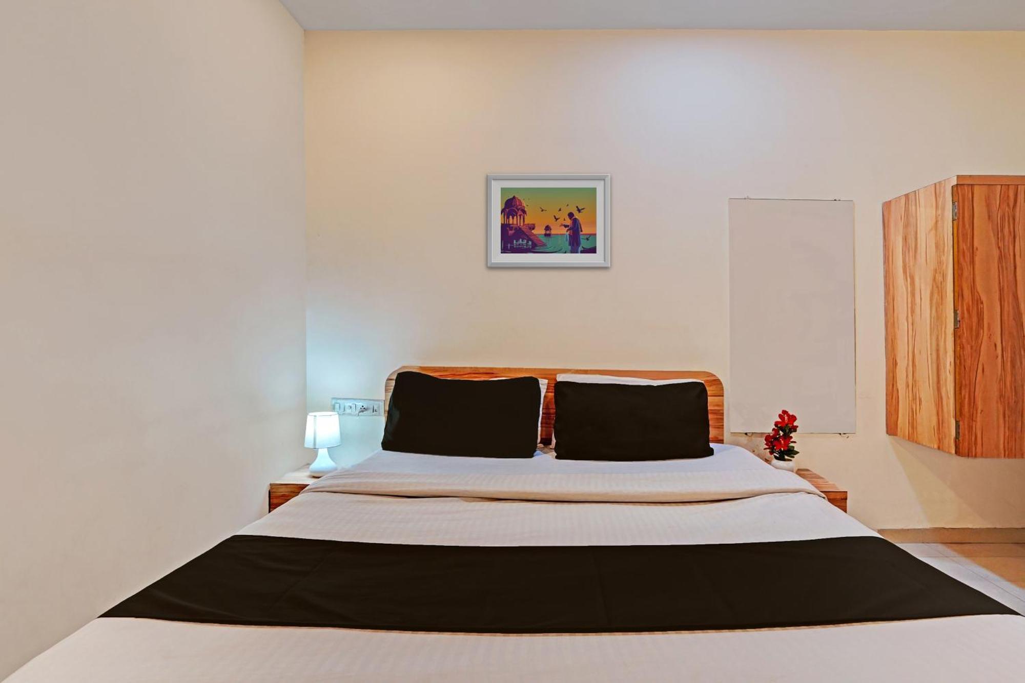 O Radhanand Hotel Ahmedabad
