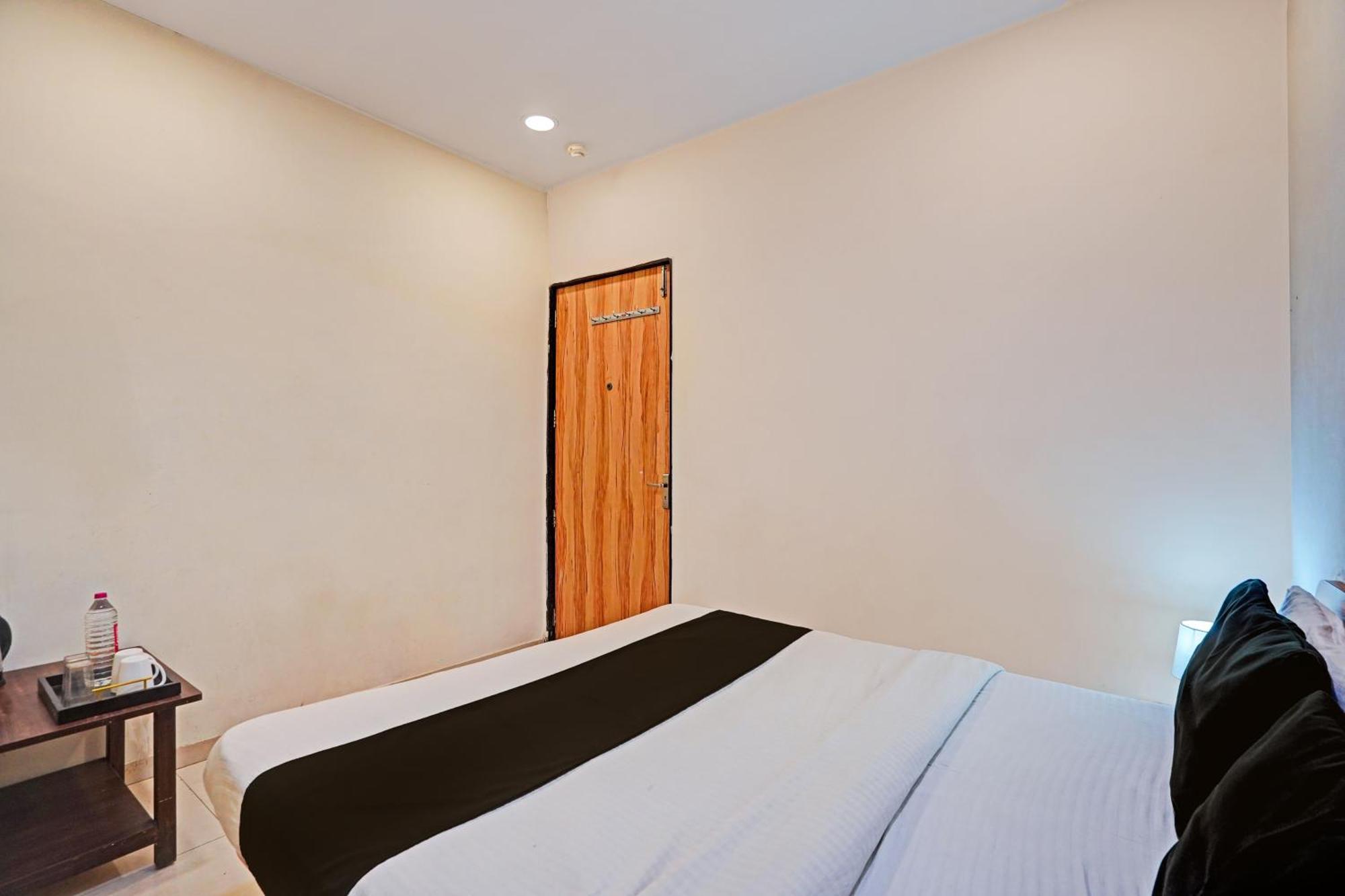 Hotel O Radhanand