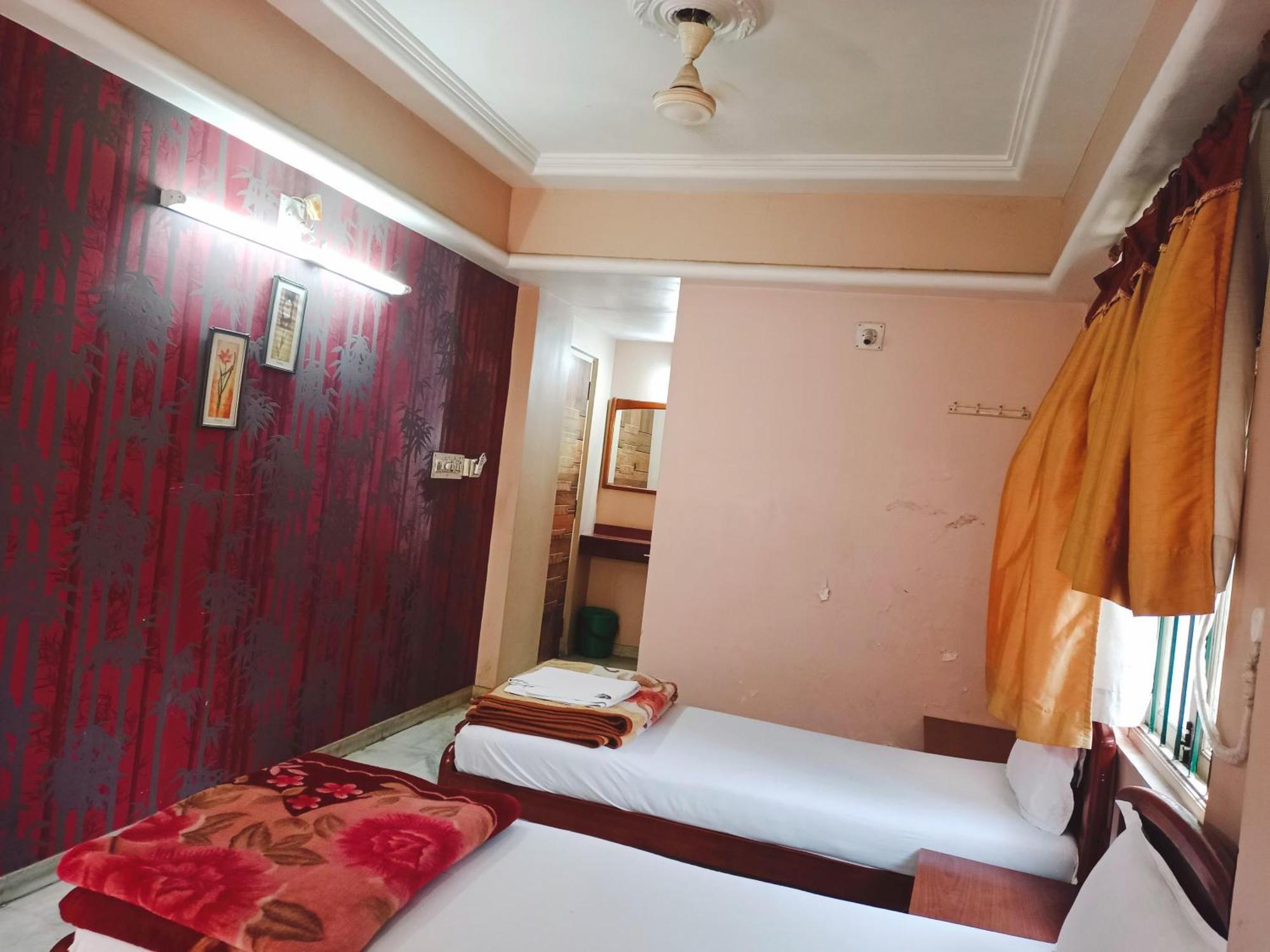Hotel Jai Radhe Ahmedabad