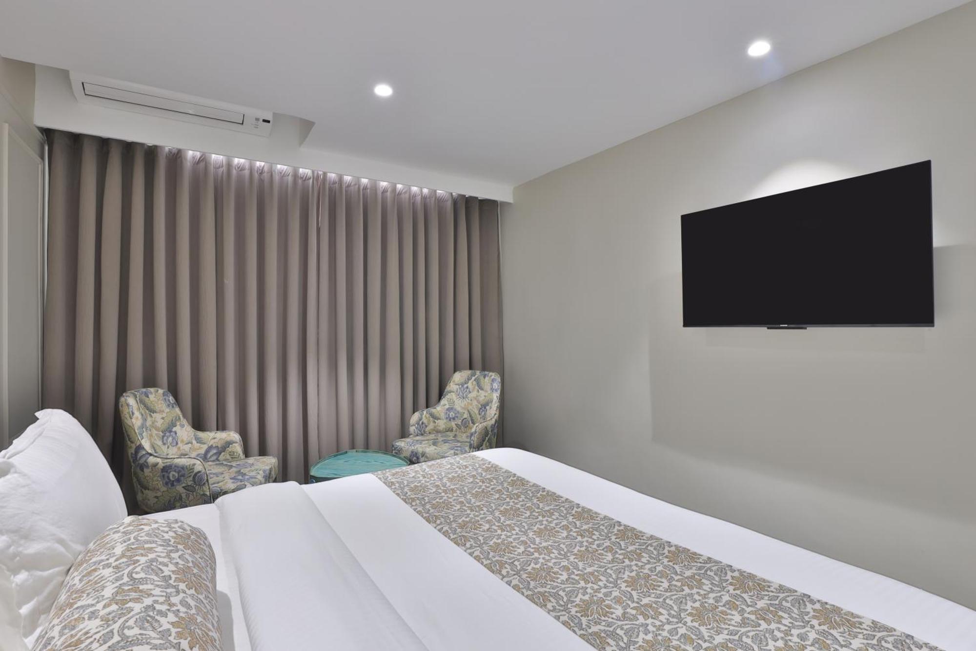 Hotel The Grand 3*