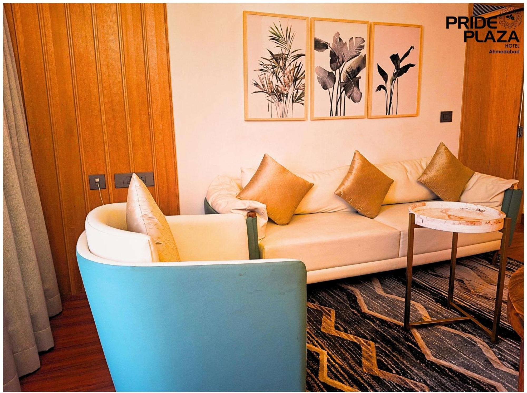Pride Plaza Hotel, Hotel Ahmedabad