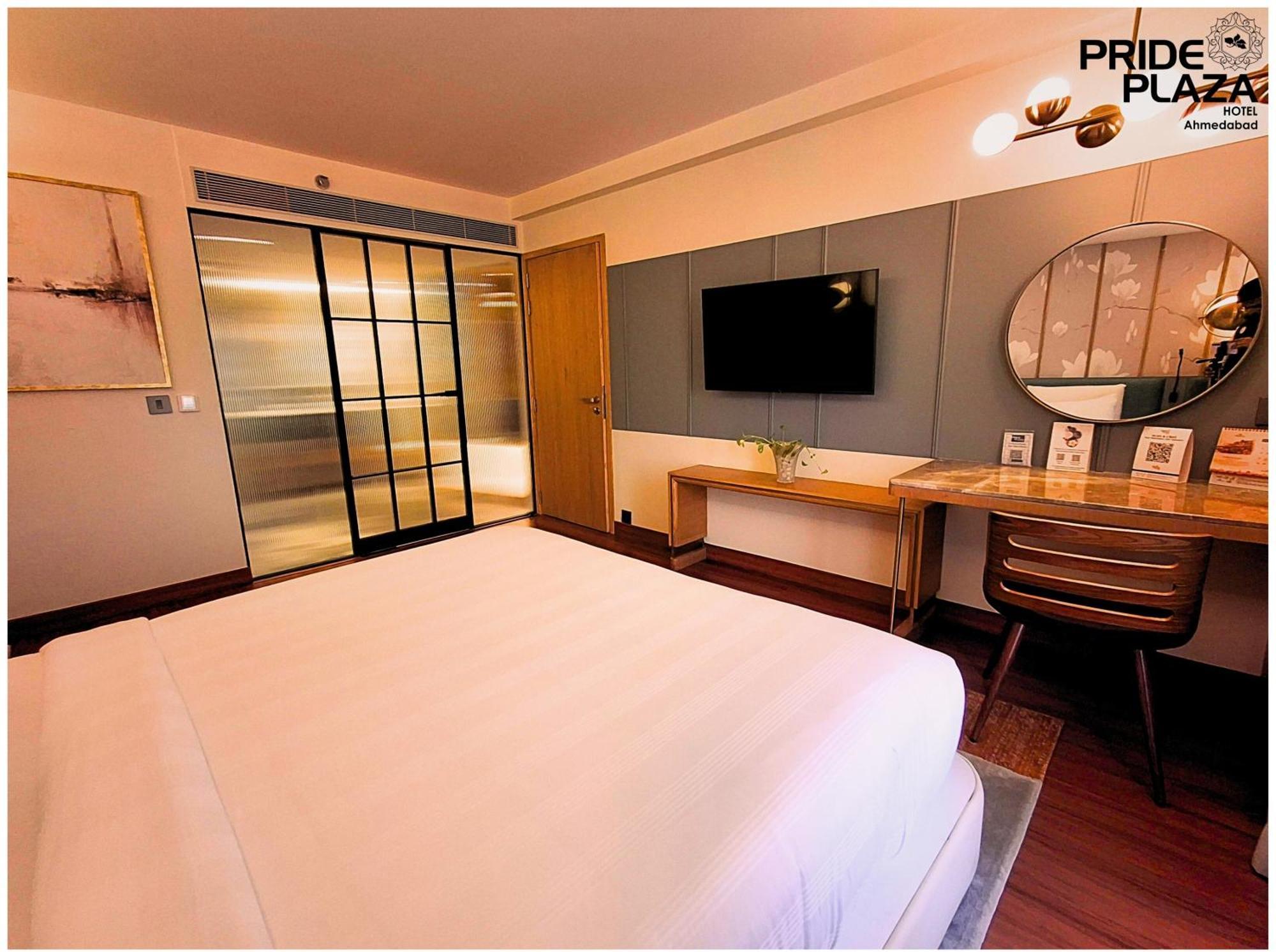Pride Plaza Hotel, Hotel 5*