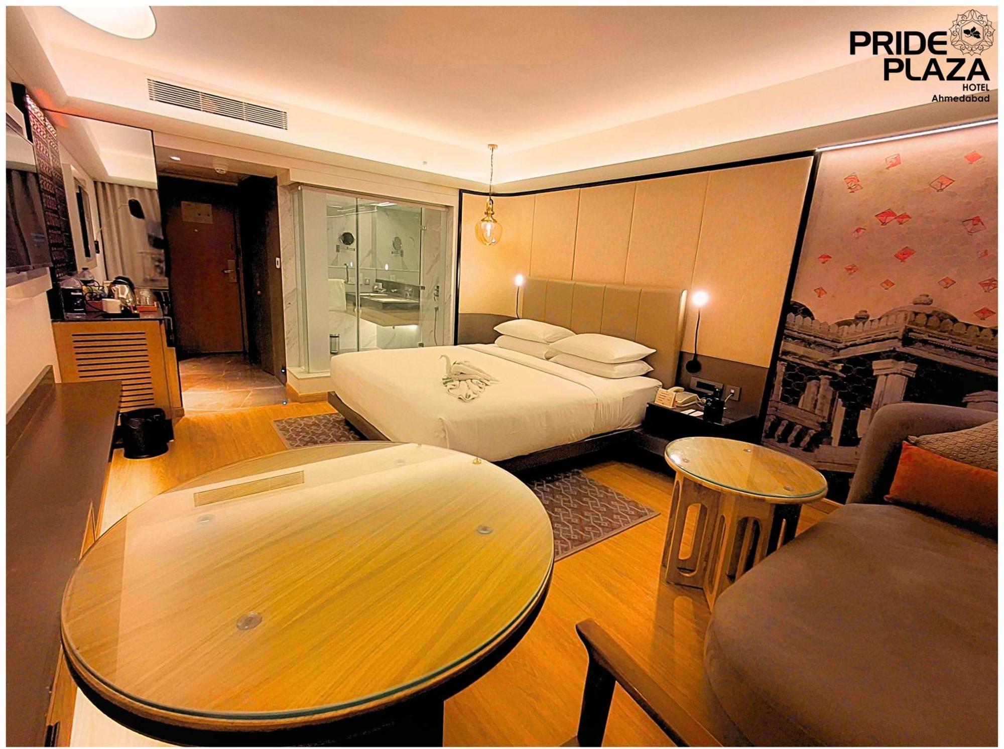 Hotel Pride Plaza Hotel,
