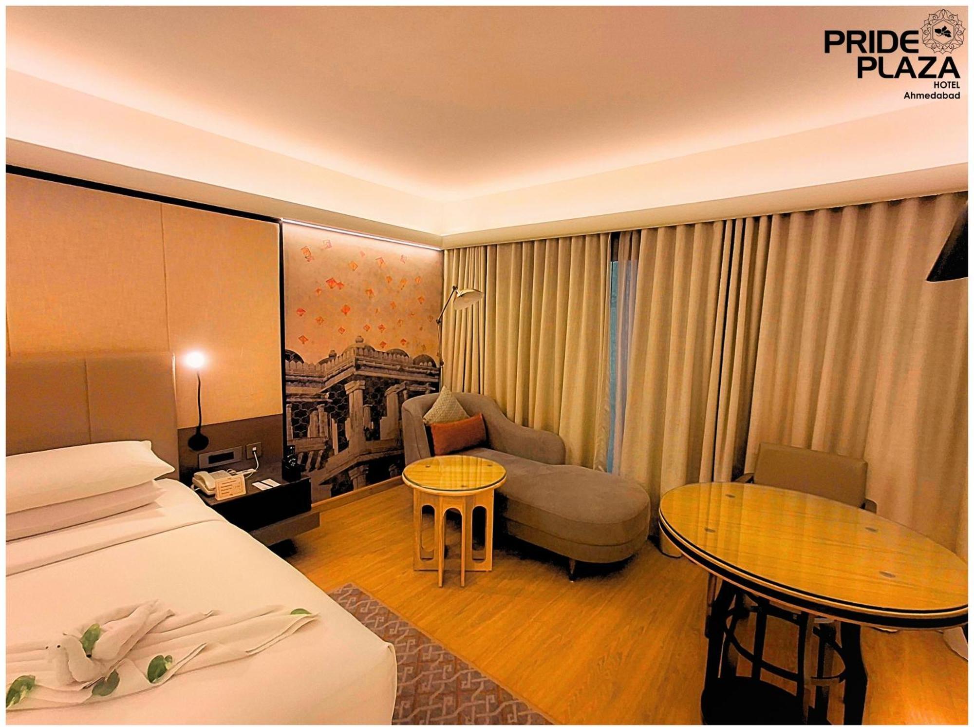 Pride Plaza Hotel, 5*