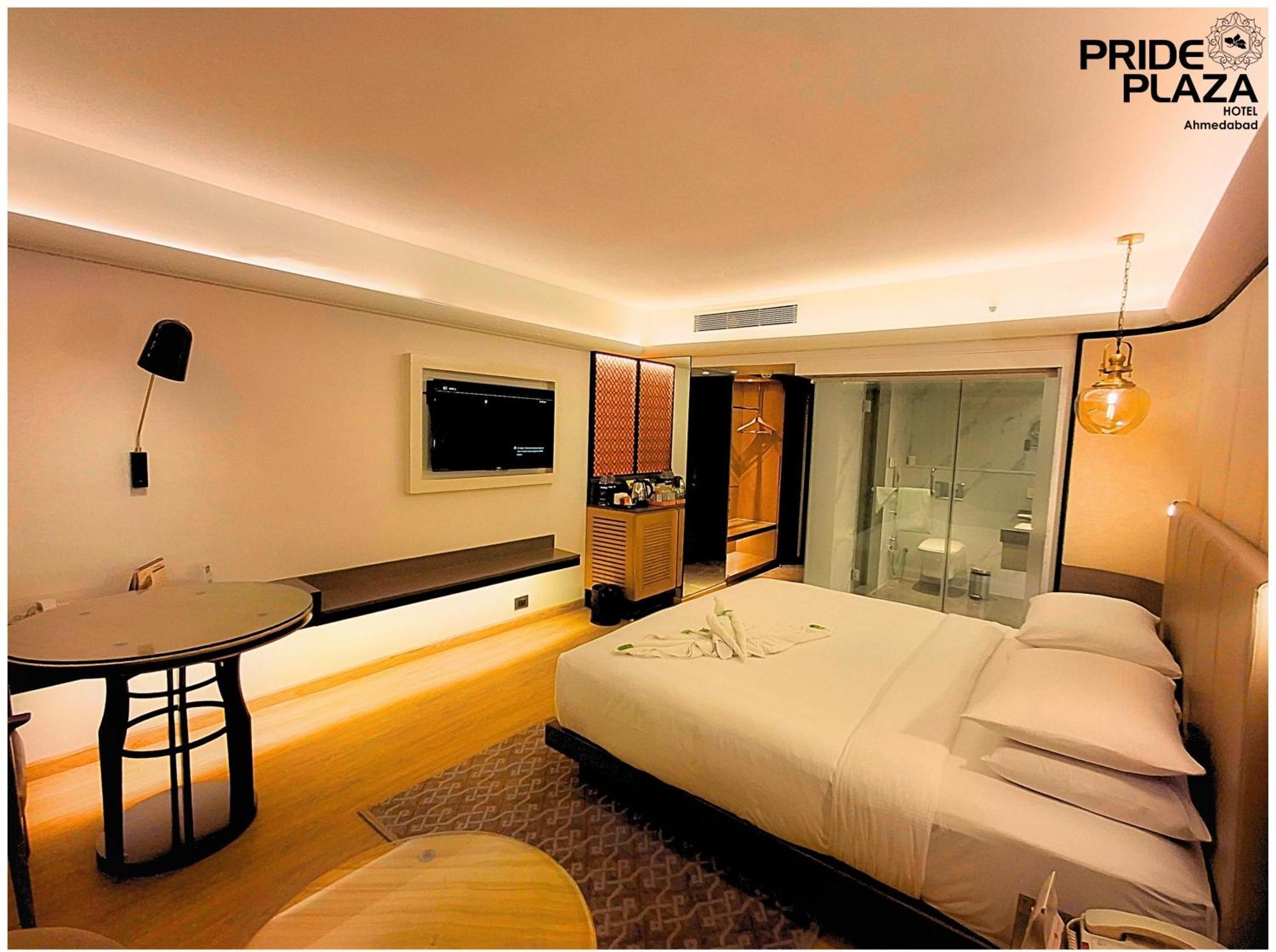 Pride Plaza Hotel, 5* Ahmedabad