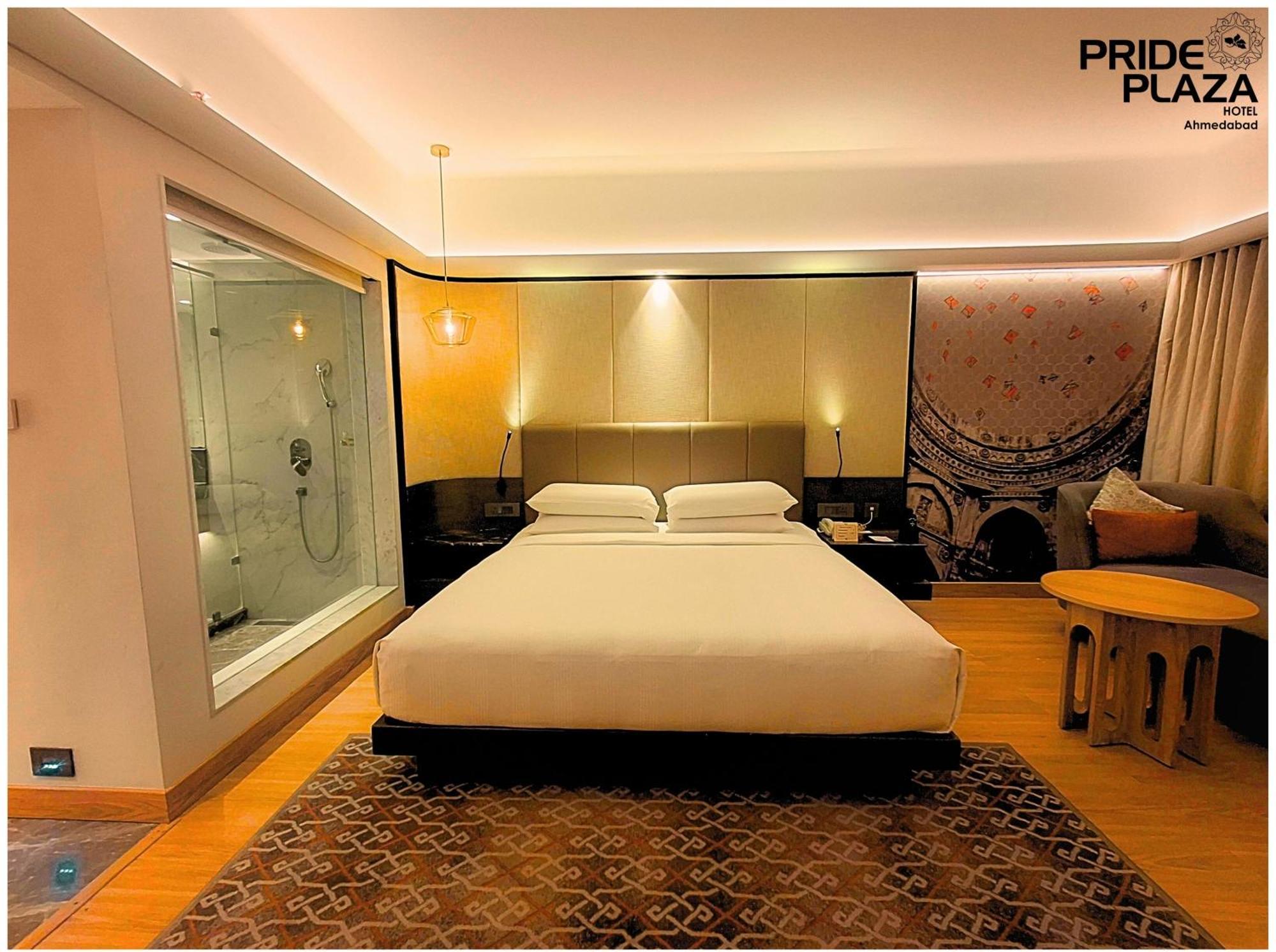 Pride Plaza Hotel, Hotel Ahmedabad