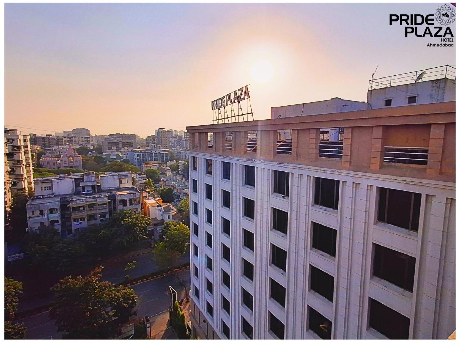 Pride Plaza Hotel, Hotel