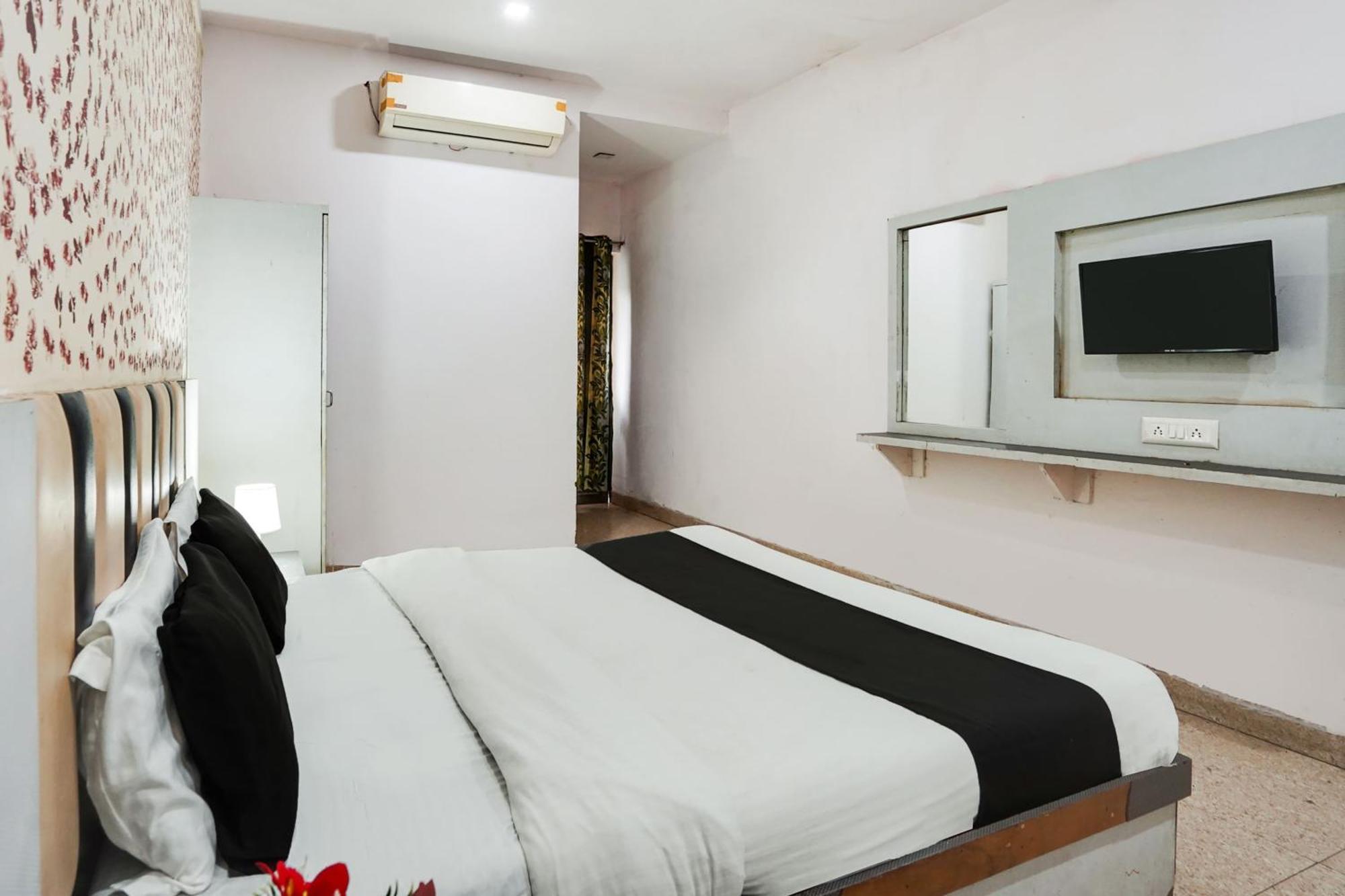 O Crystal 4* Ahmedabad