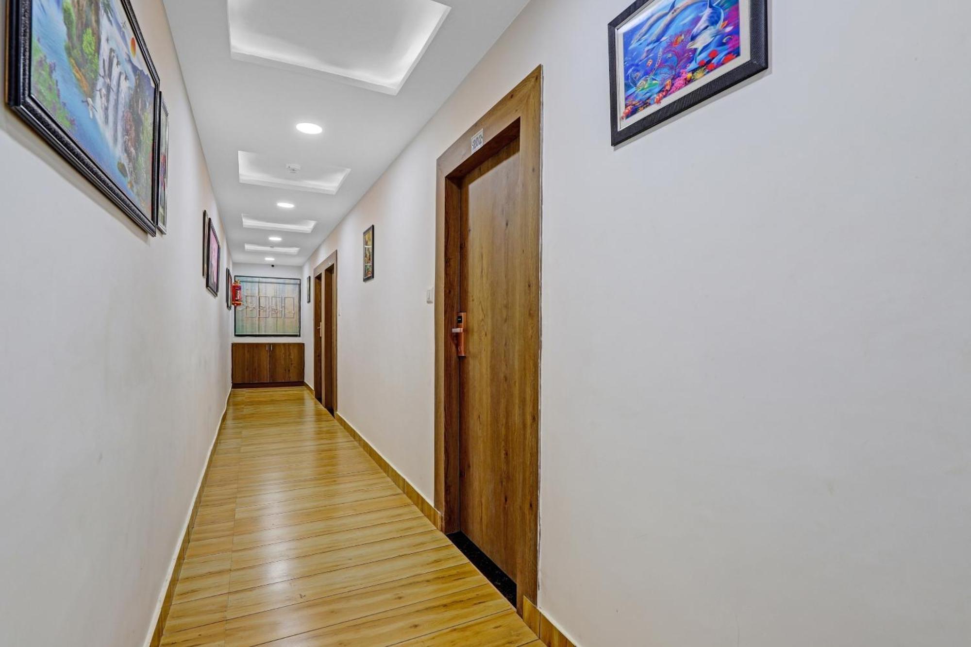Hotel O R S Palace 3*
