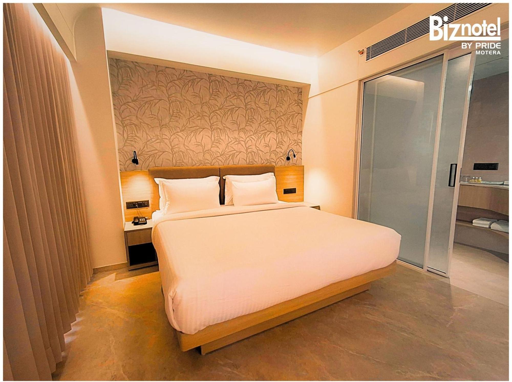 Hotel Biznotel By Pride Motera