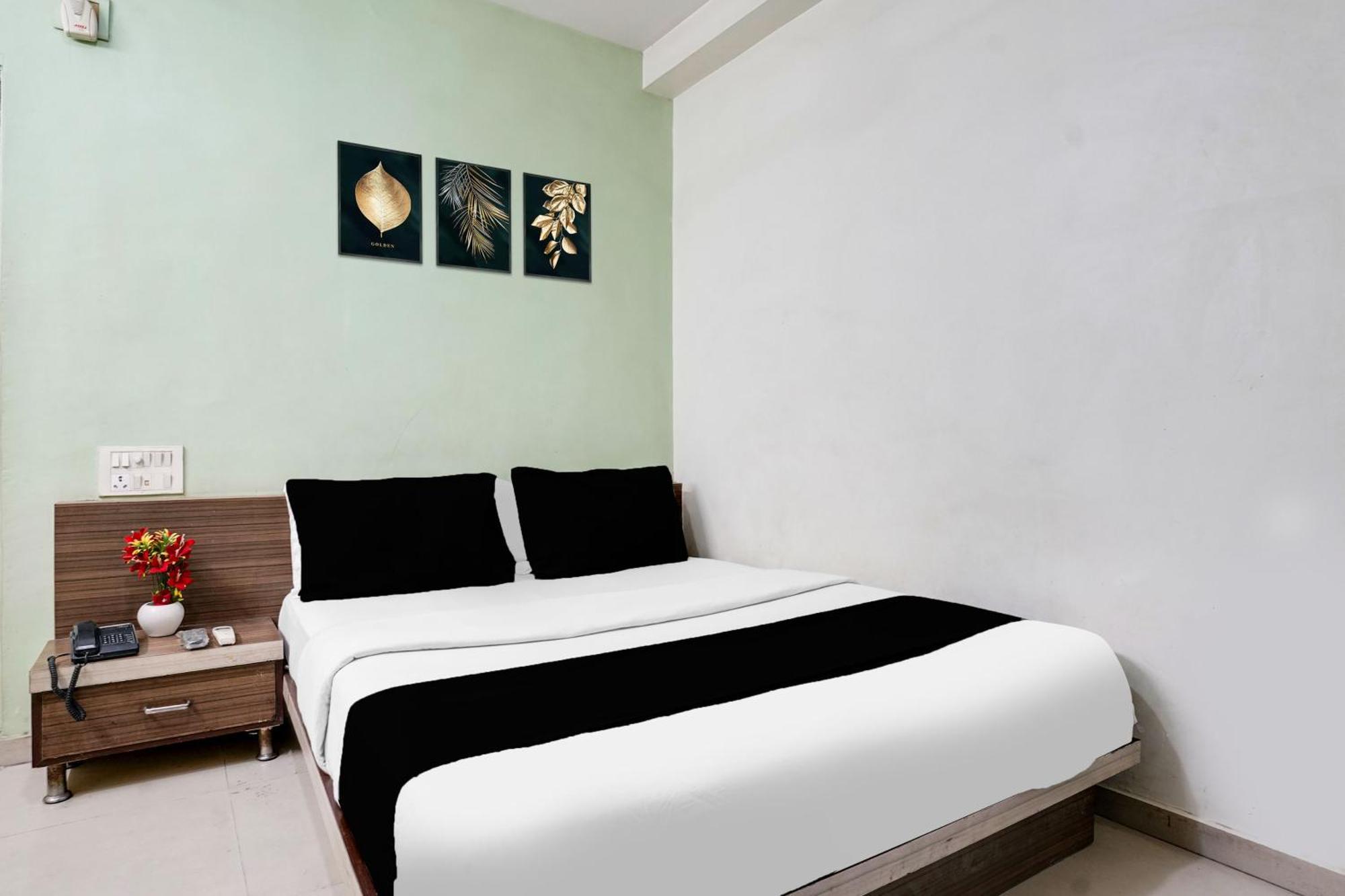 O Vanya Palace Hotel 4*