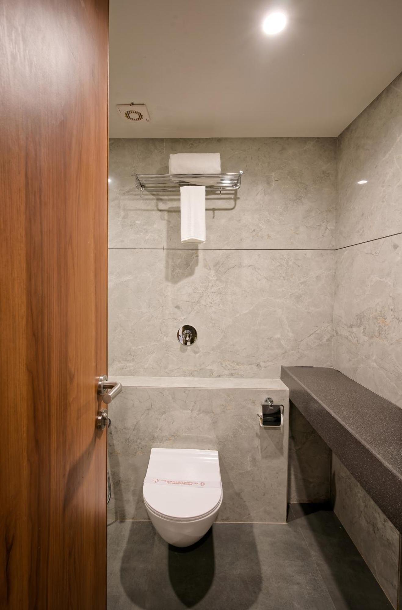 Plenteous Hotel Ahmedabad