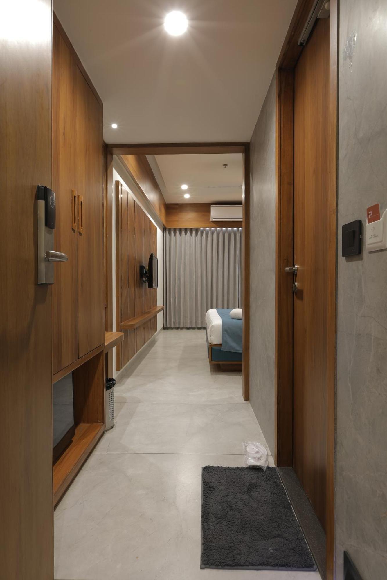 Plenteous Hotel 3*