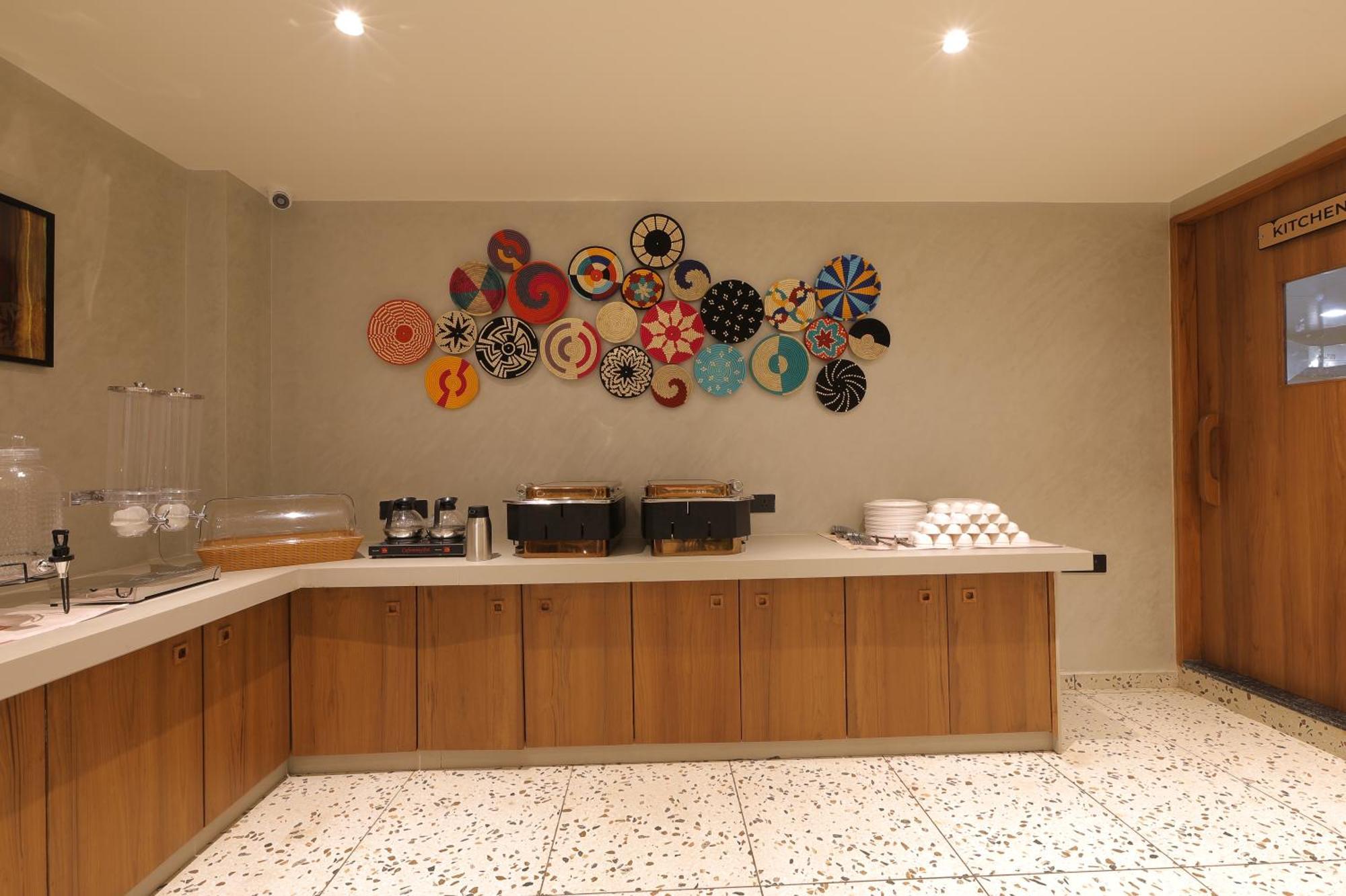 Plenteous Hotel Ahmedabad