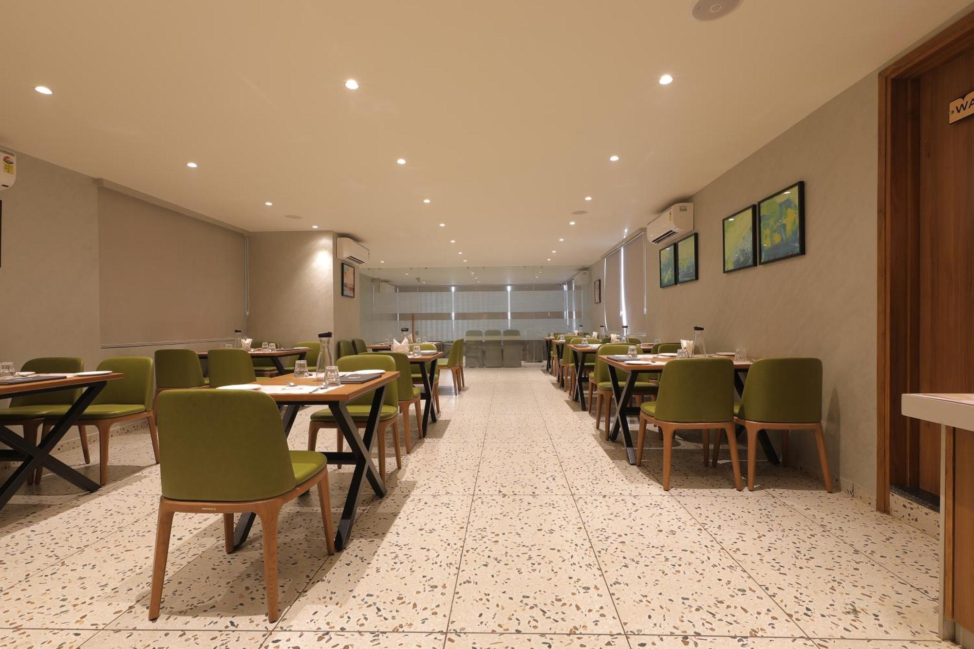 Hotel Plenteous Ahmedabad