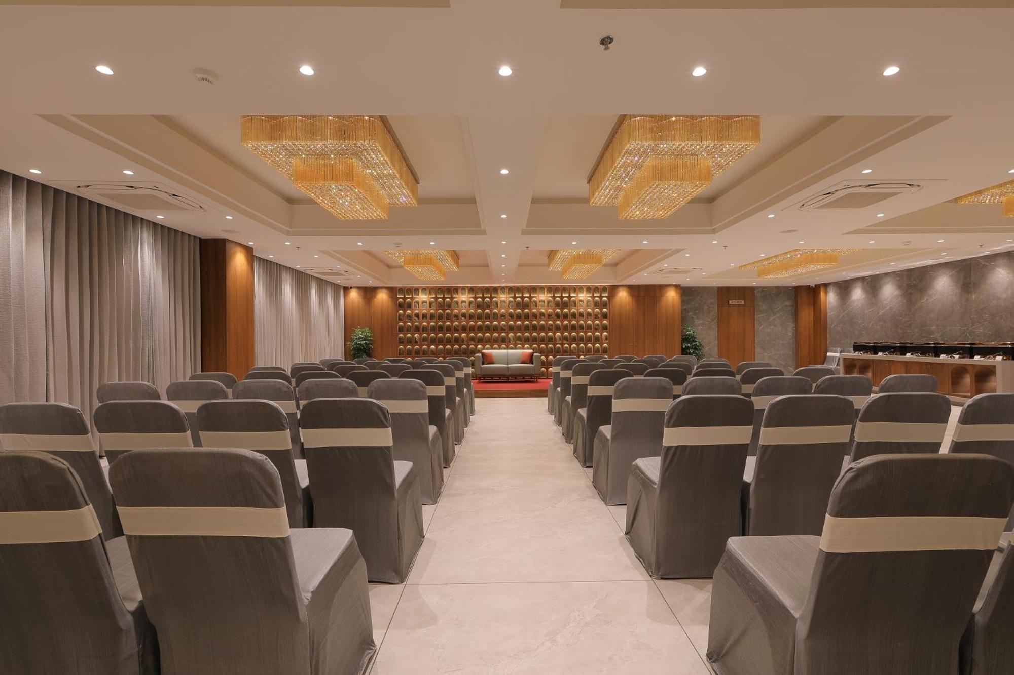 Plenteous Hotel