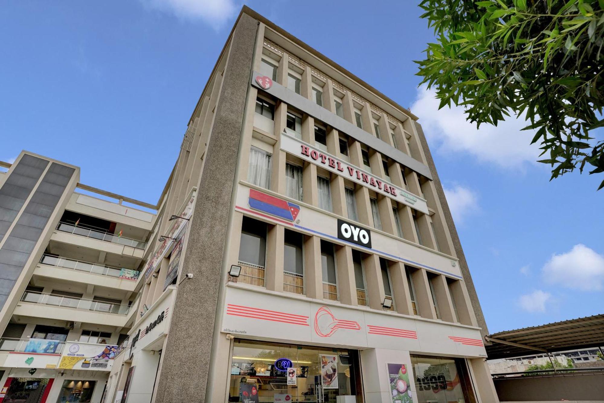 Hotel Vinayak Ahmedabad