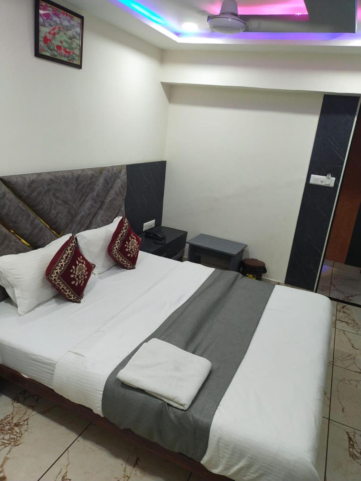 Heritage Gurukul Hotel