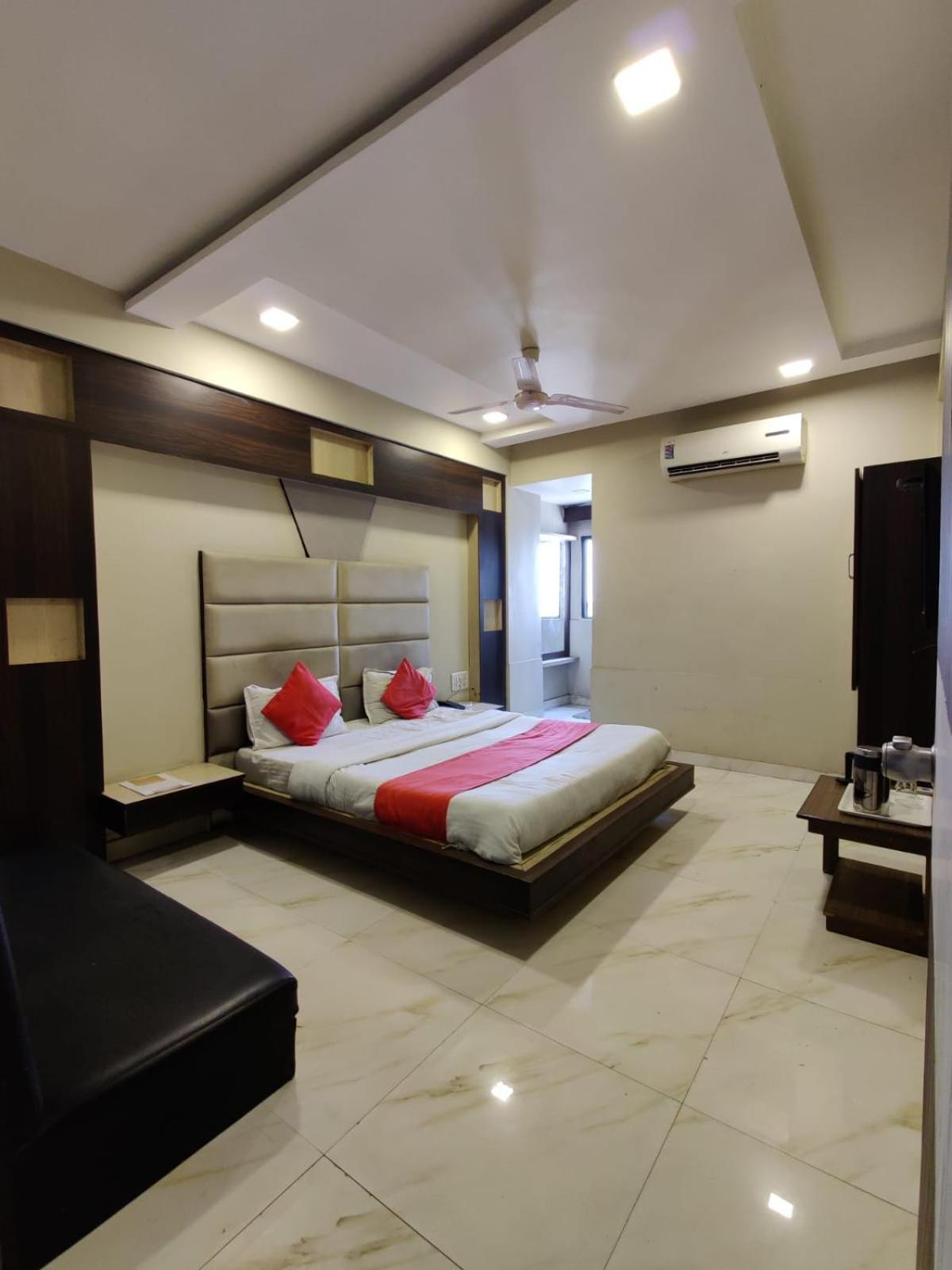 Vanya Palace Hotel Ahmedabad