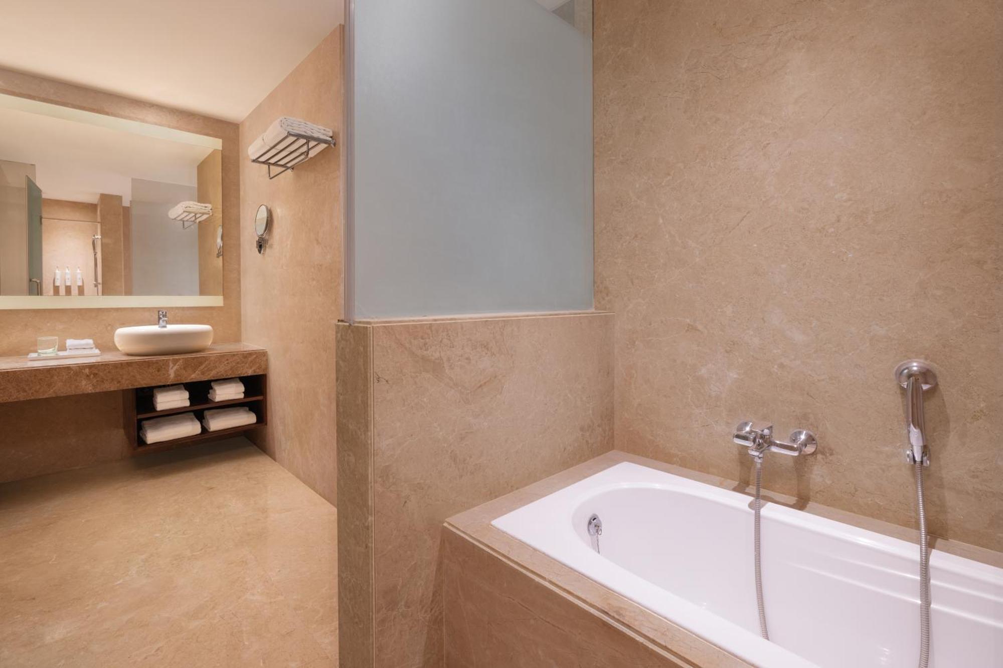 Renaissance Hotel Ahmedabad