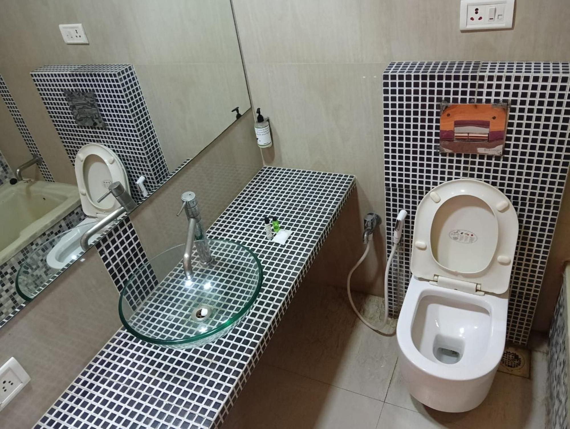 Crown Hotel Ahmedabad