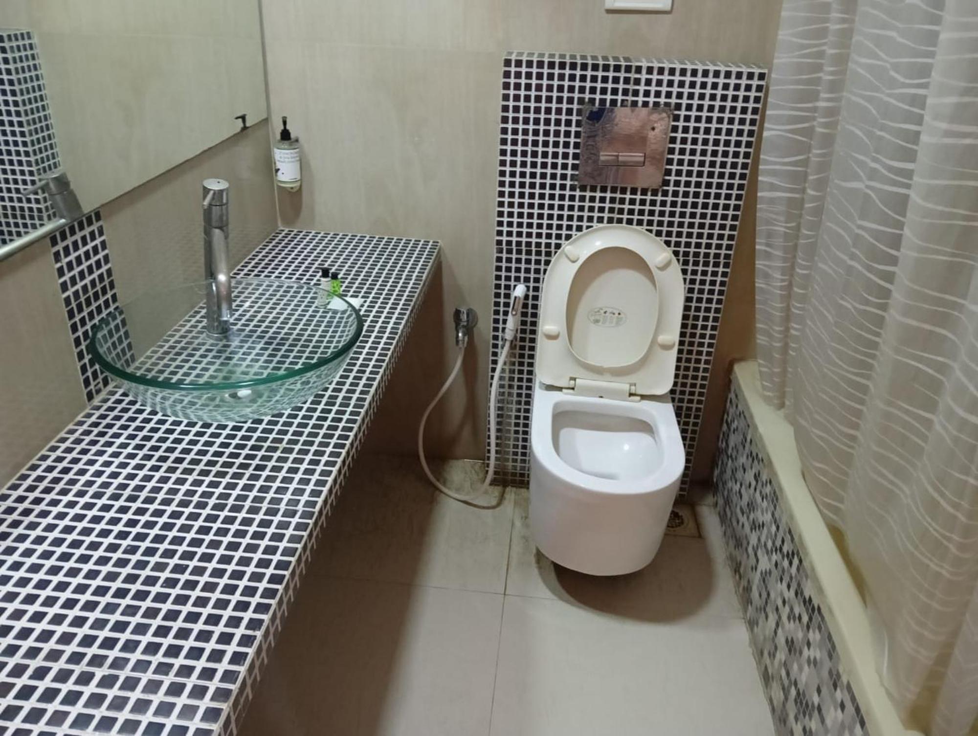 Crown Hotel Ahmedabad