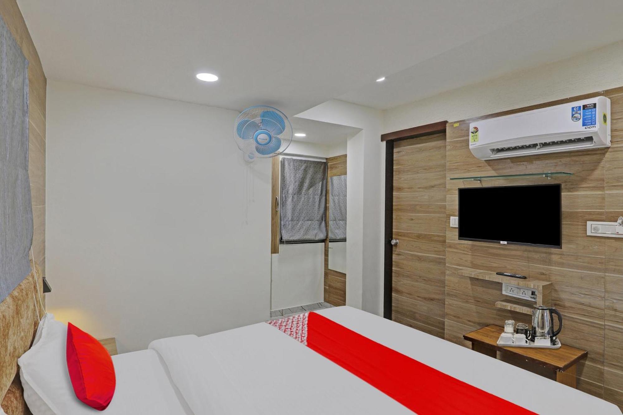 Hotel O Royal S1