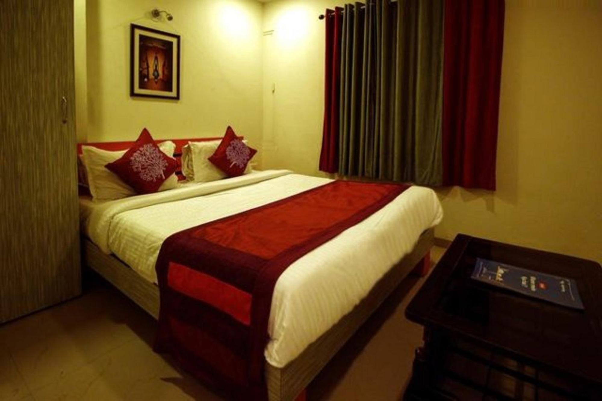 Royal Apple 3* Ahmedabad