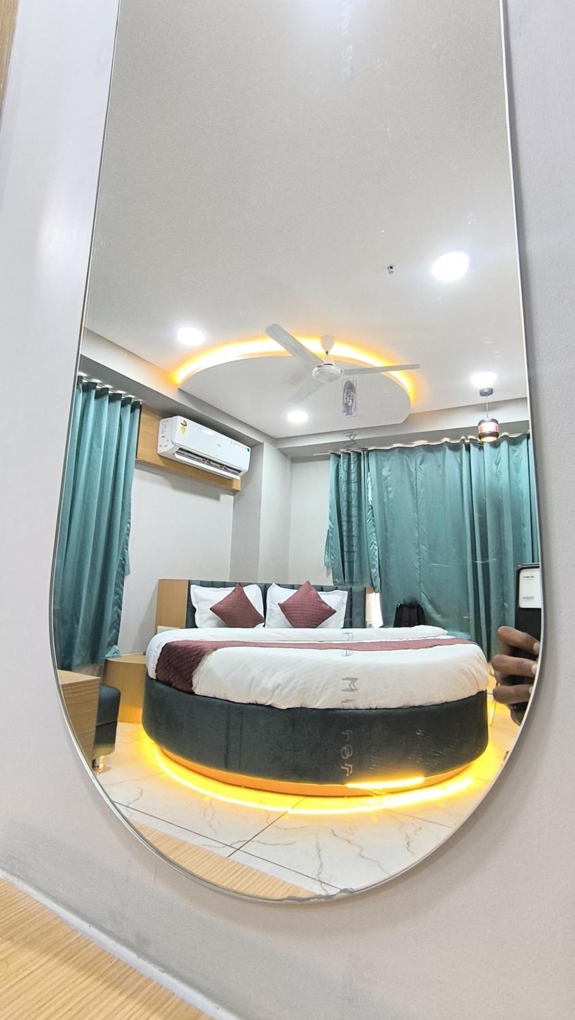 Hotel The Legend