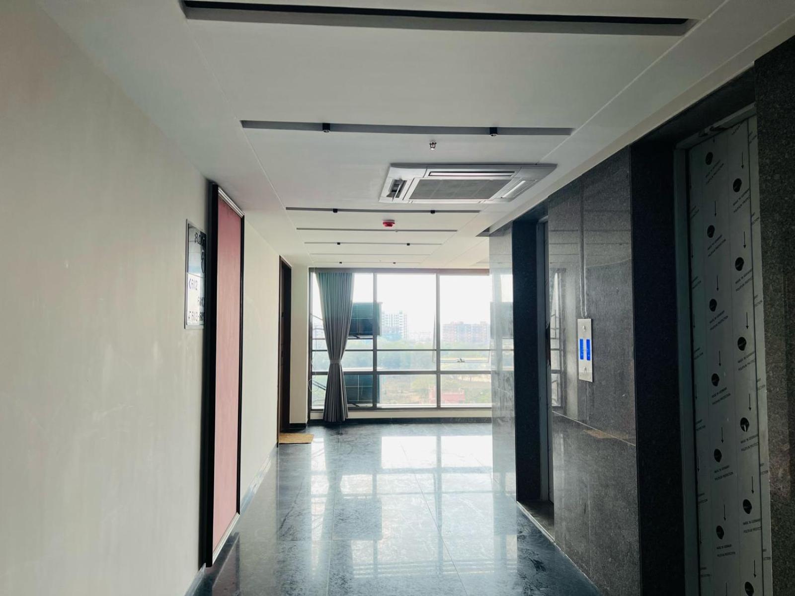 Hotel Mivaante Ahmedabad