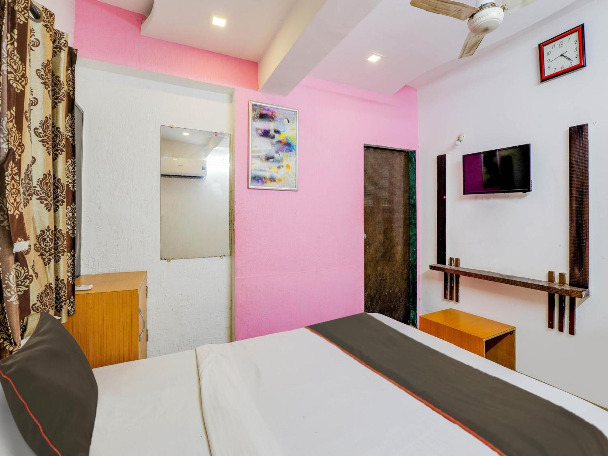 Hotel O Hum Tum