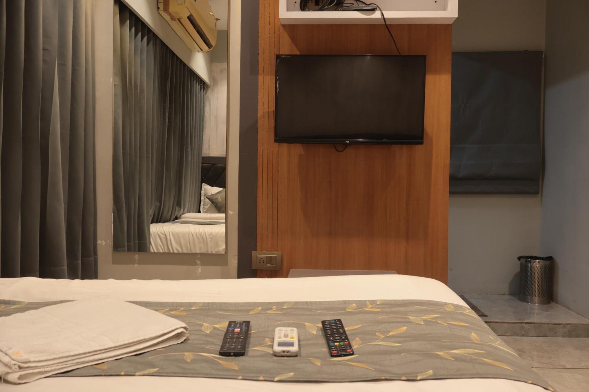Hotel Relax - Drive In Road 2*