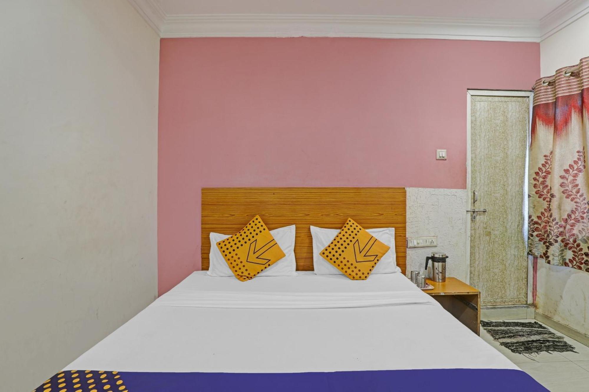 O Ramnivas Residency *