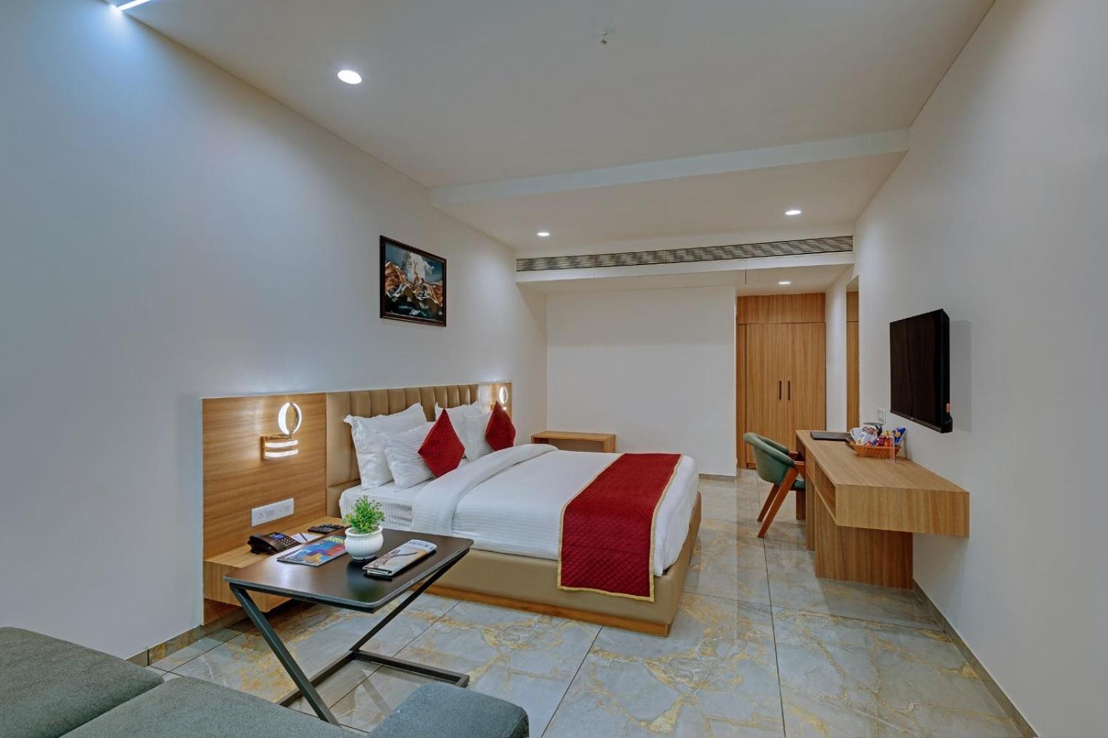 Comfort Sapphire Chandkheda, 3*