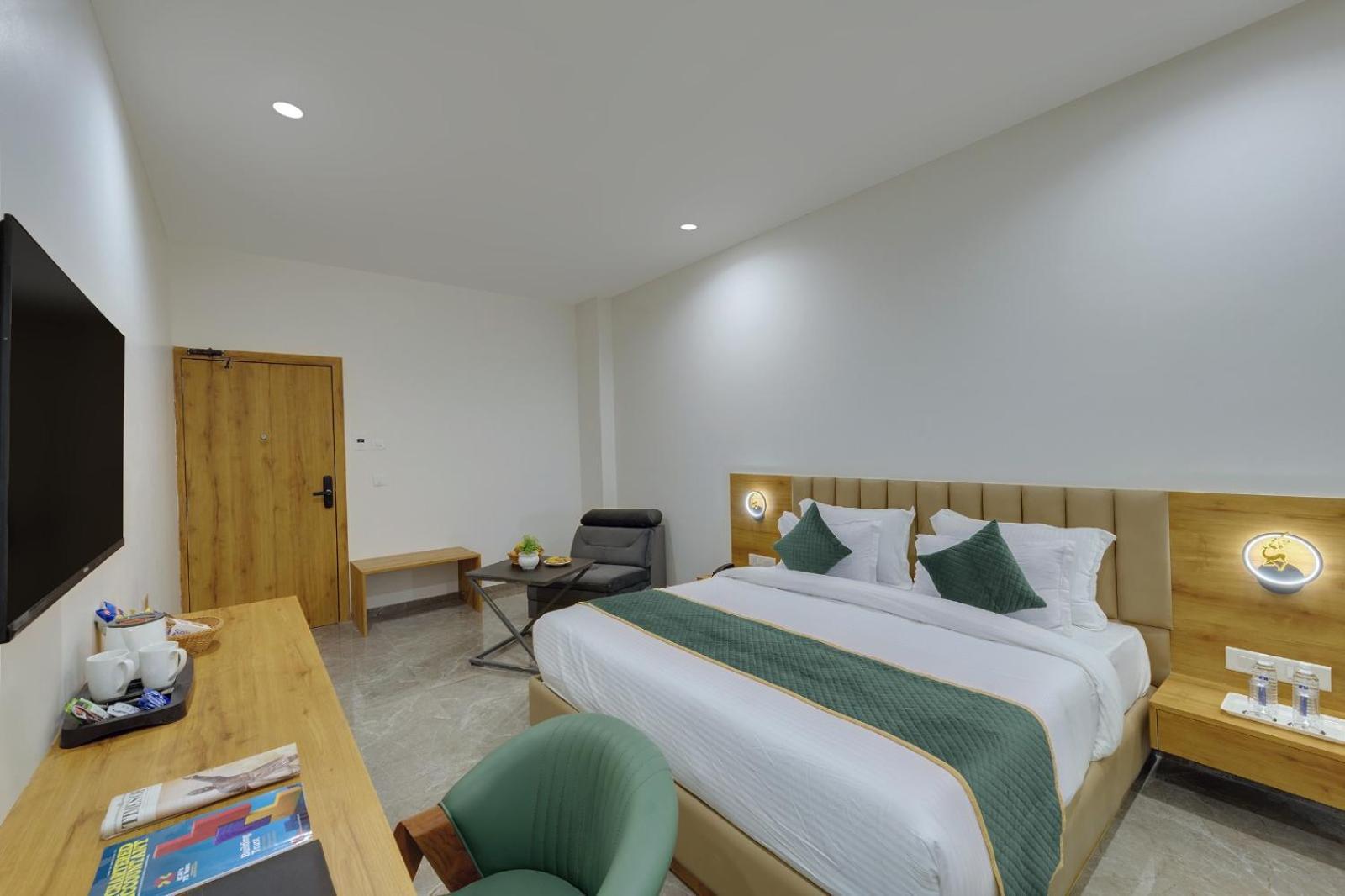 Comfort Sapphire Chandkheda, Hotel