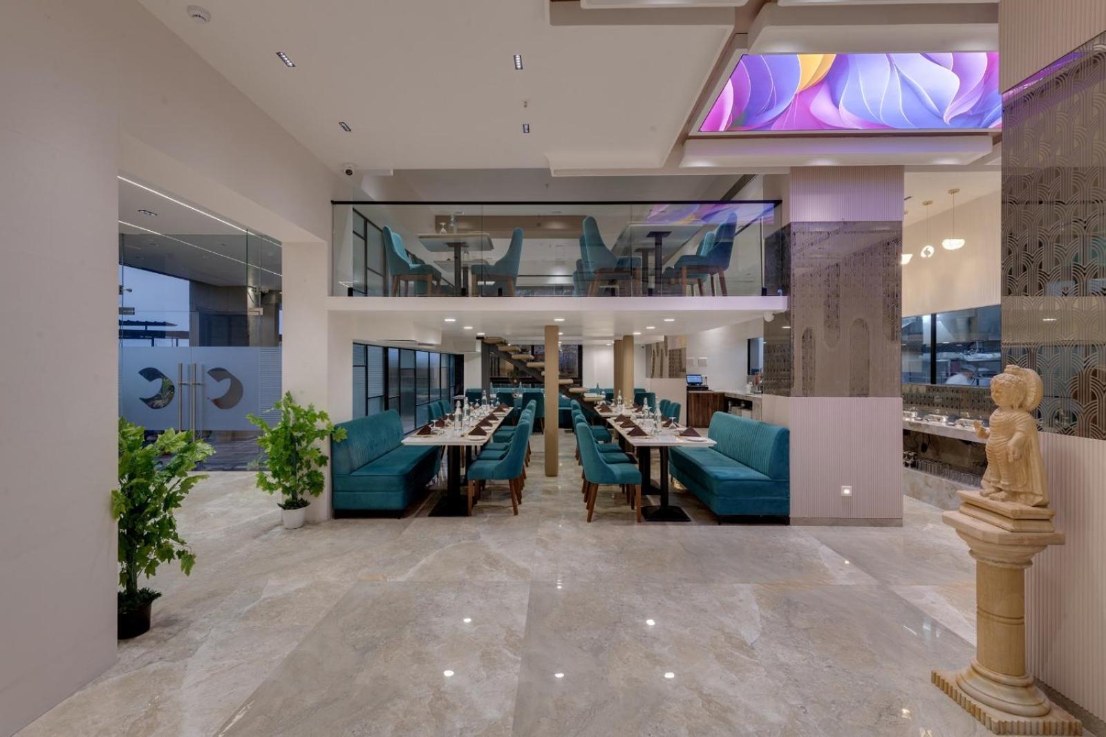 Hotel Comfort Sapphire Chandkheda,