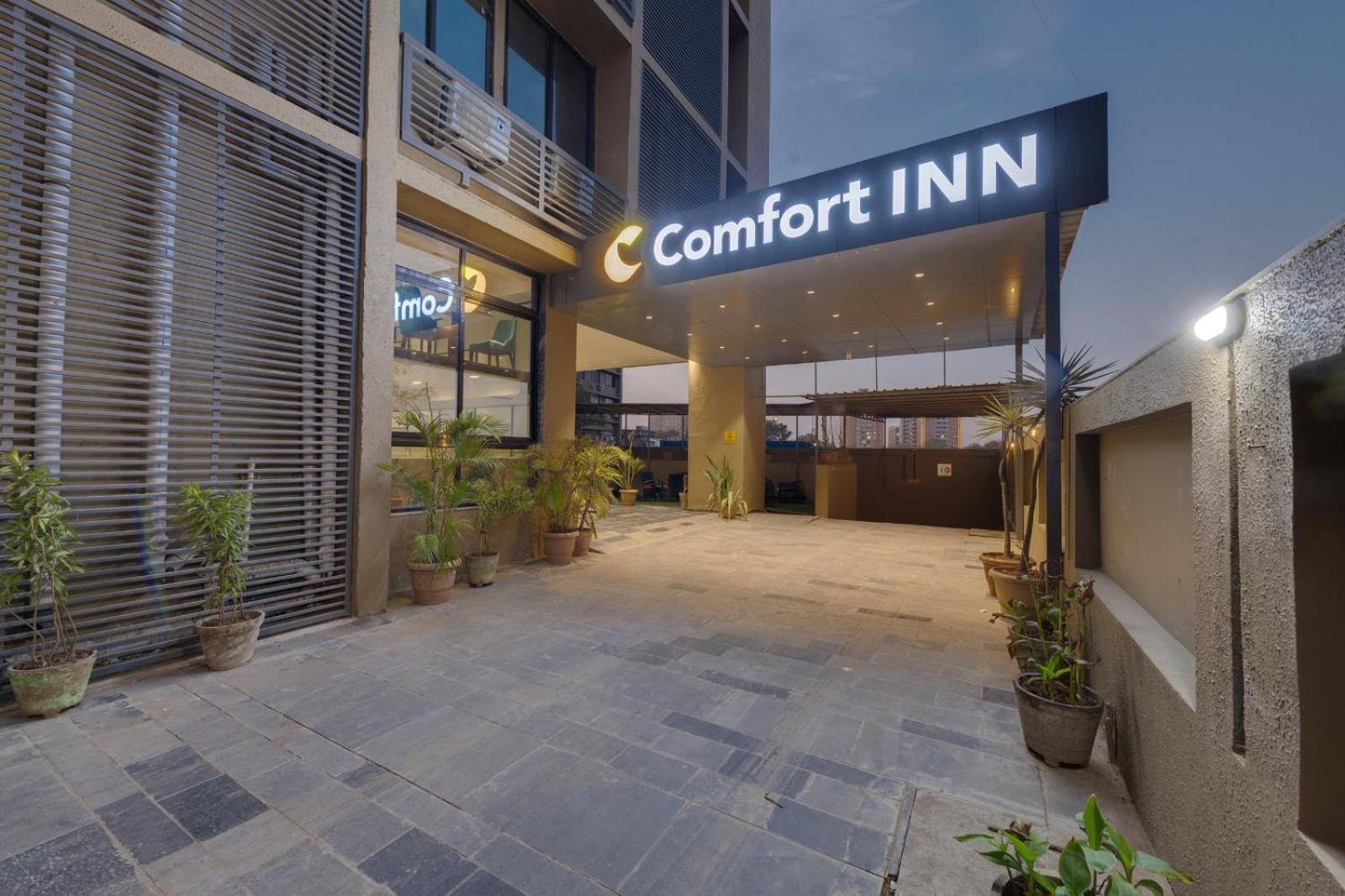 Hotel Comfort Sapphire Chandkheda, Ahmedabad