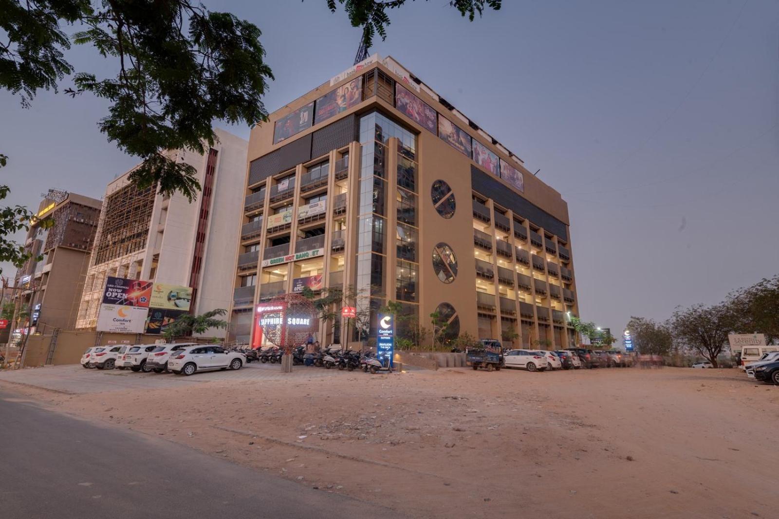 Comfort Sapphire Chandkheda, Hotel 3*